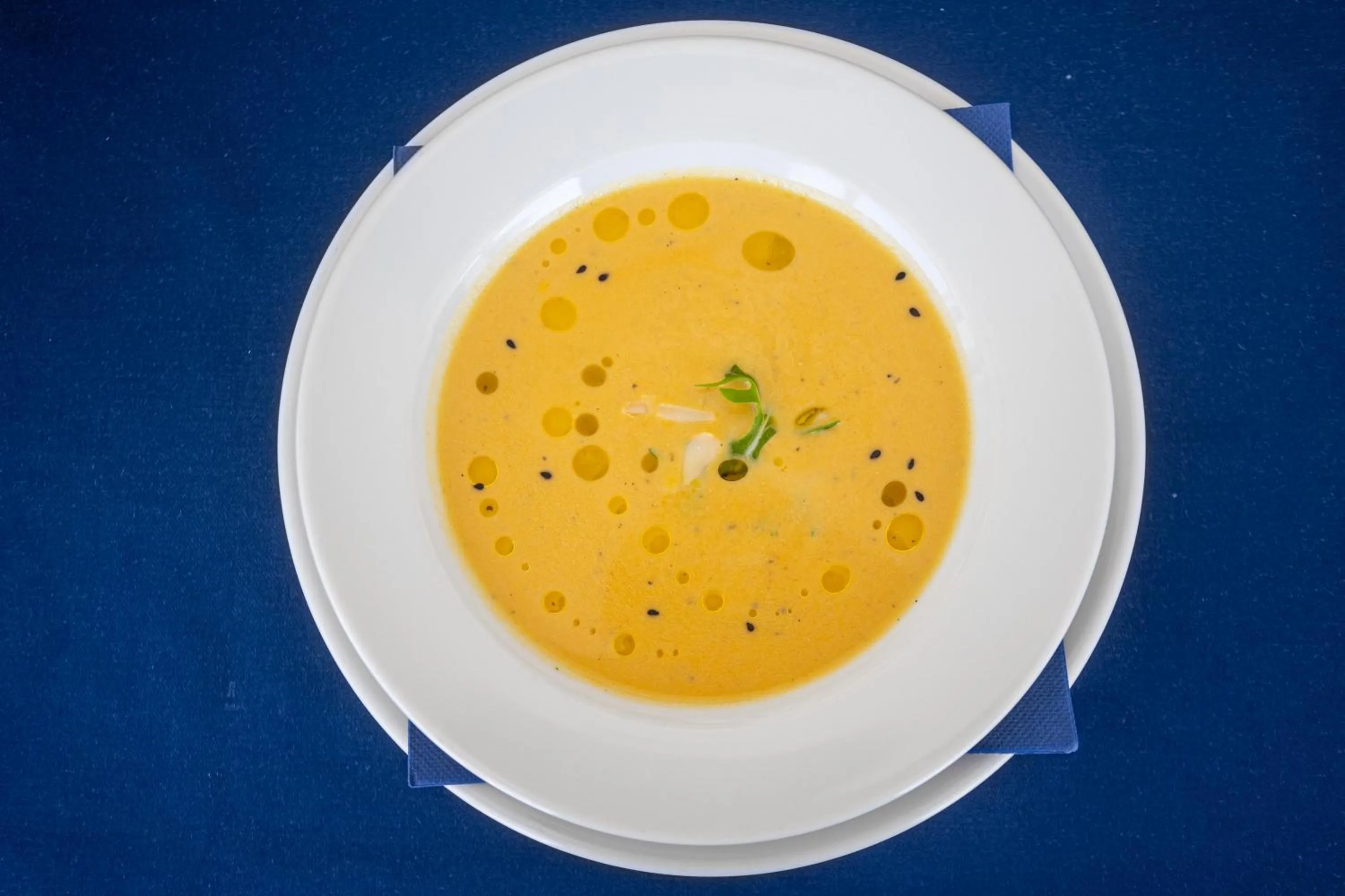 Food and drinks in Hotel Corner