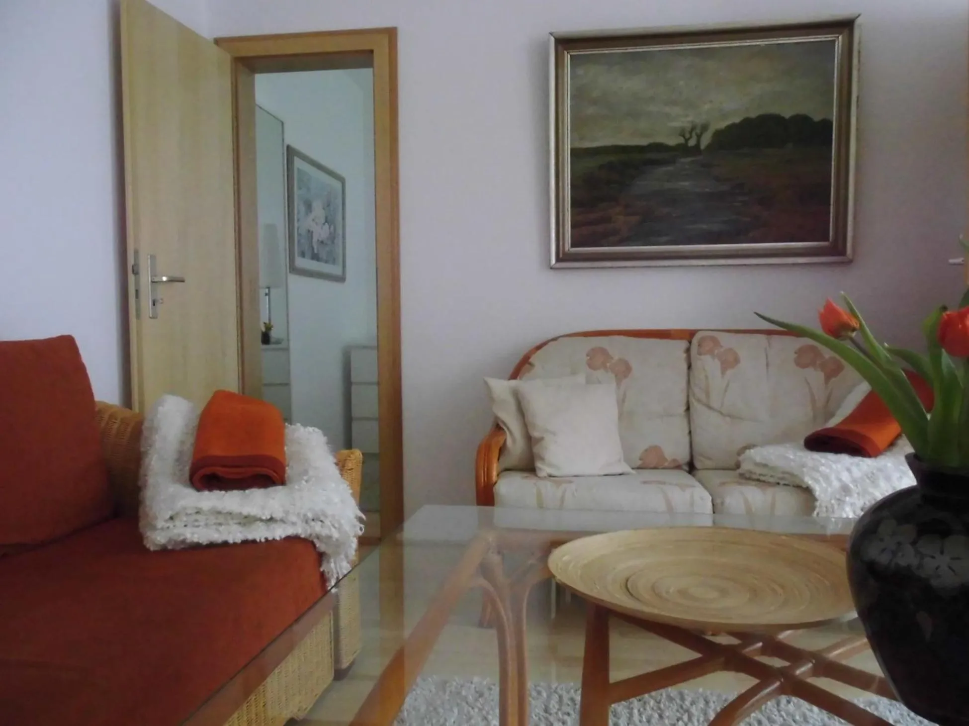 Photo of the whole room in SchlossparkFerienwohnungen Rheinsberg mit Garten
