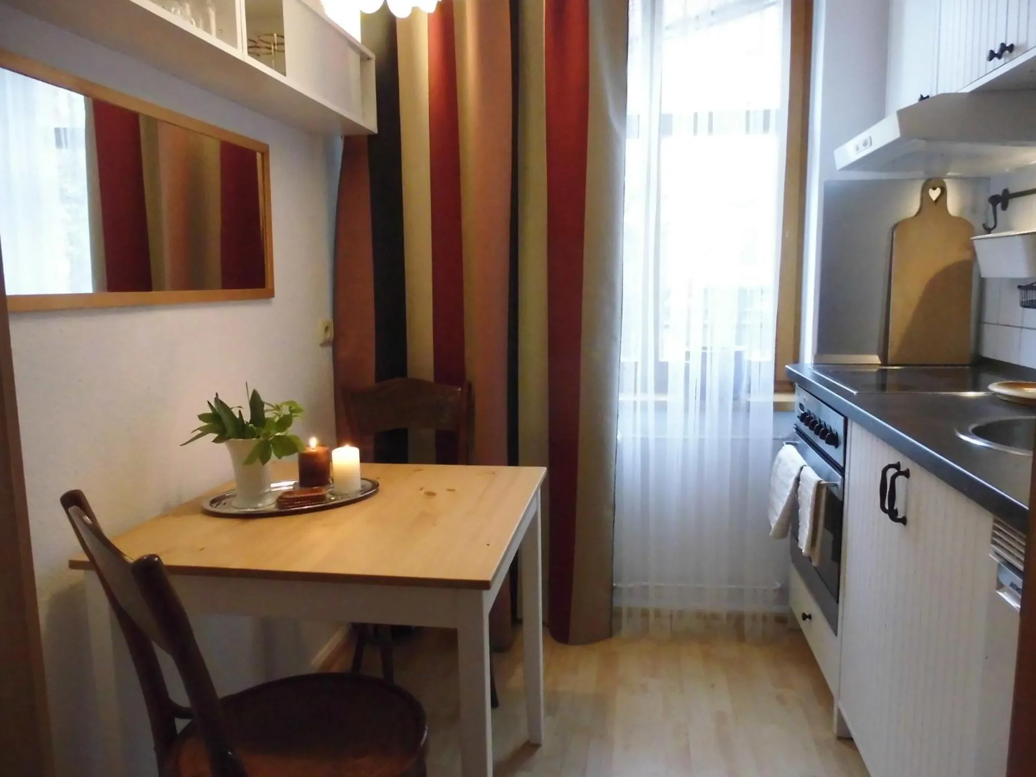 Kitchen or kitchenette in SchlossparkFerienwohnungen Rheinsberg mit Garten