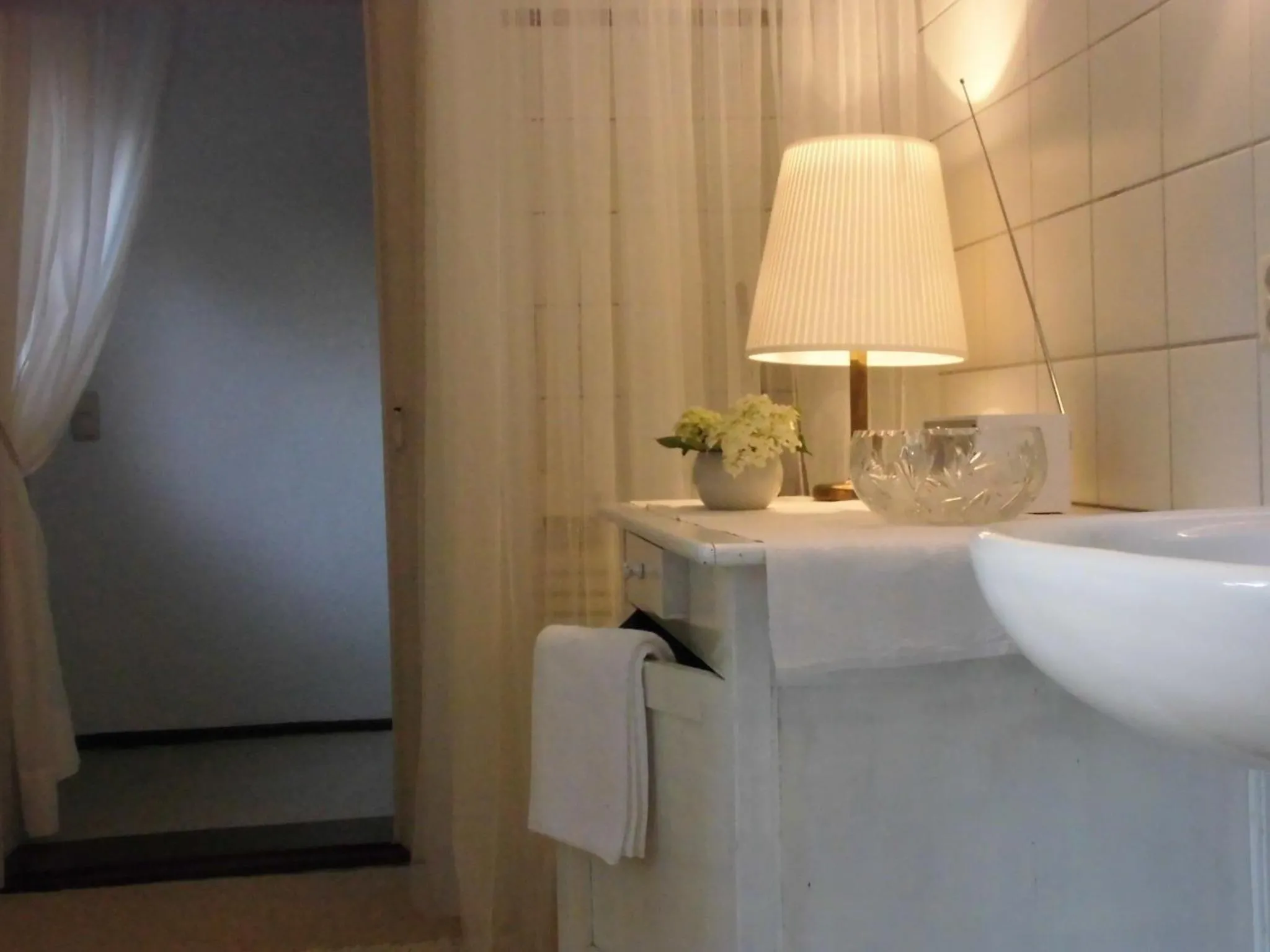 Bathroom in SchlossparkFerienwohnungen Rheinsberg mit Garten