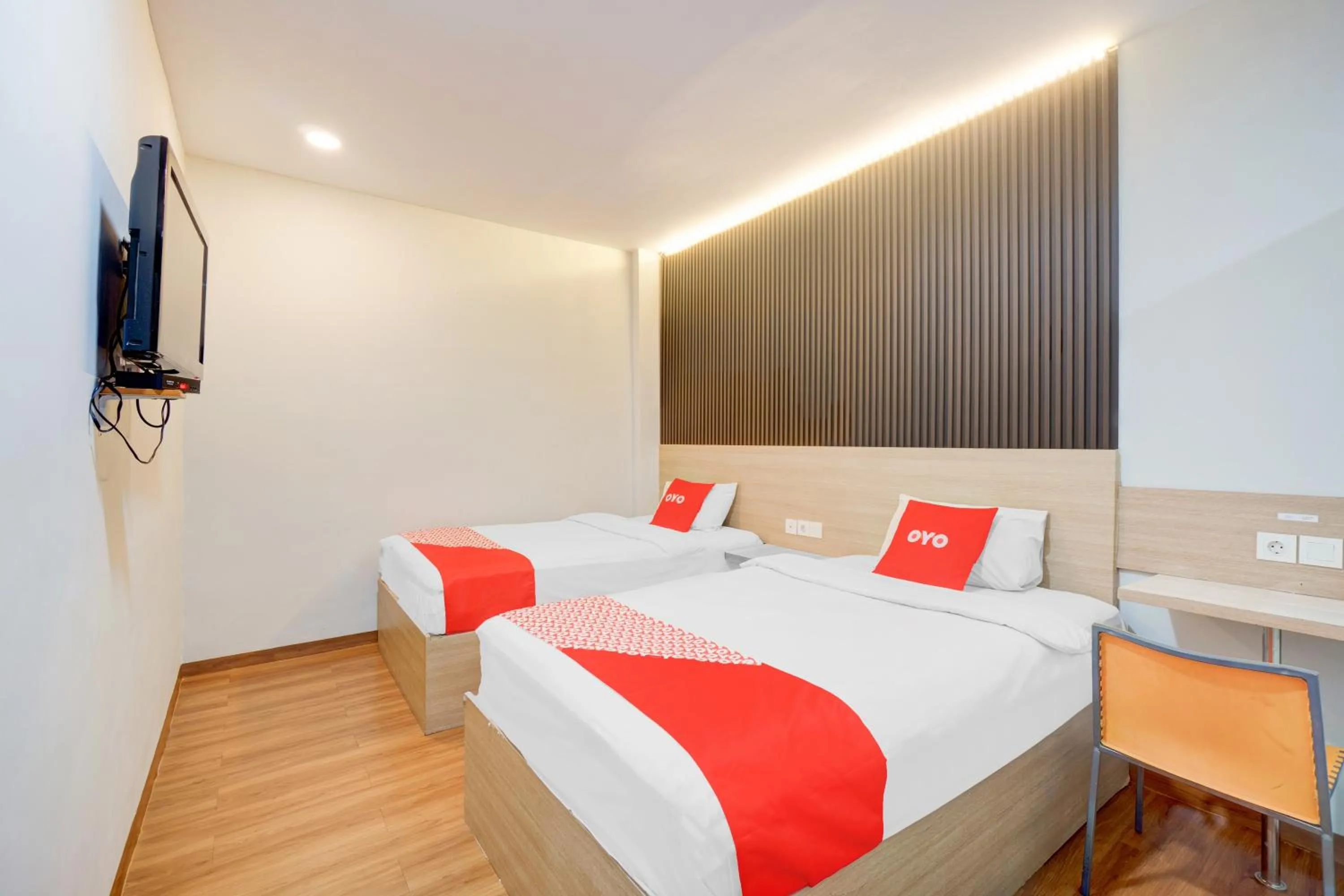 Bedroom, Bed in Hotel O Tanjung Duren Near Mall Citraland Formerly Suba Hotel