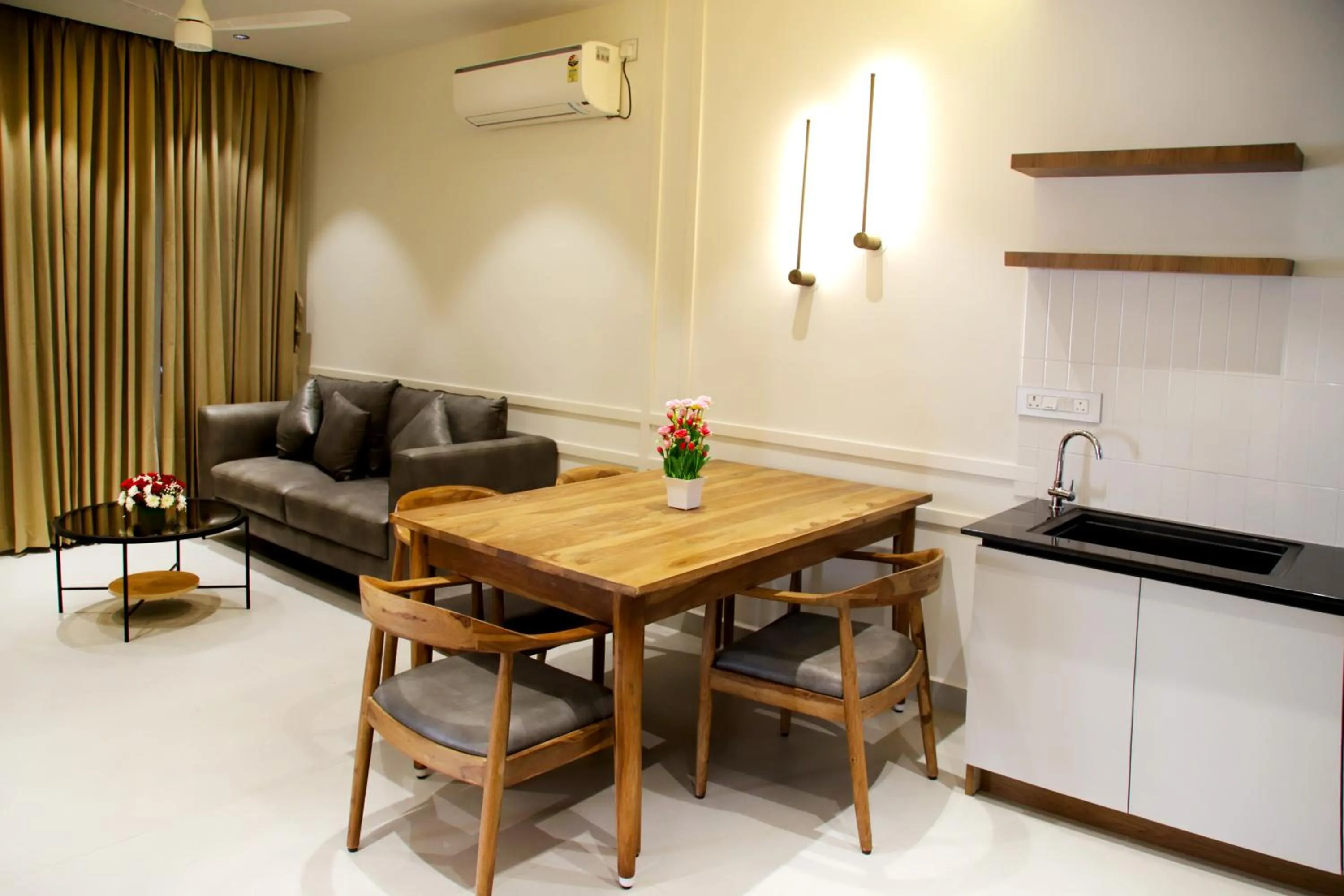 Living room in Hunkal Stays