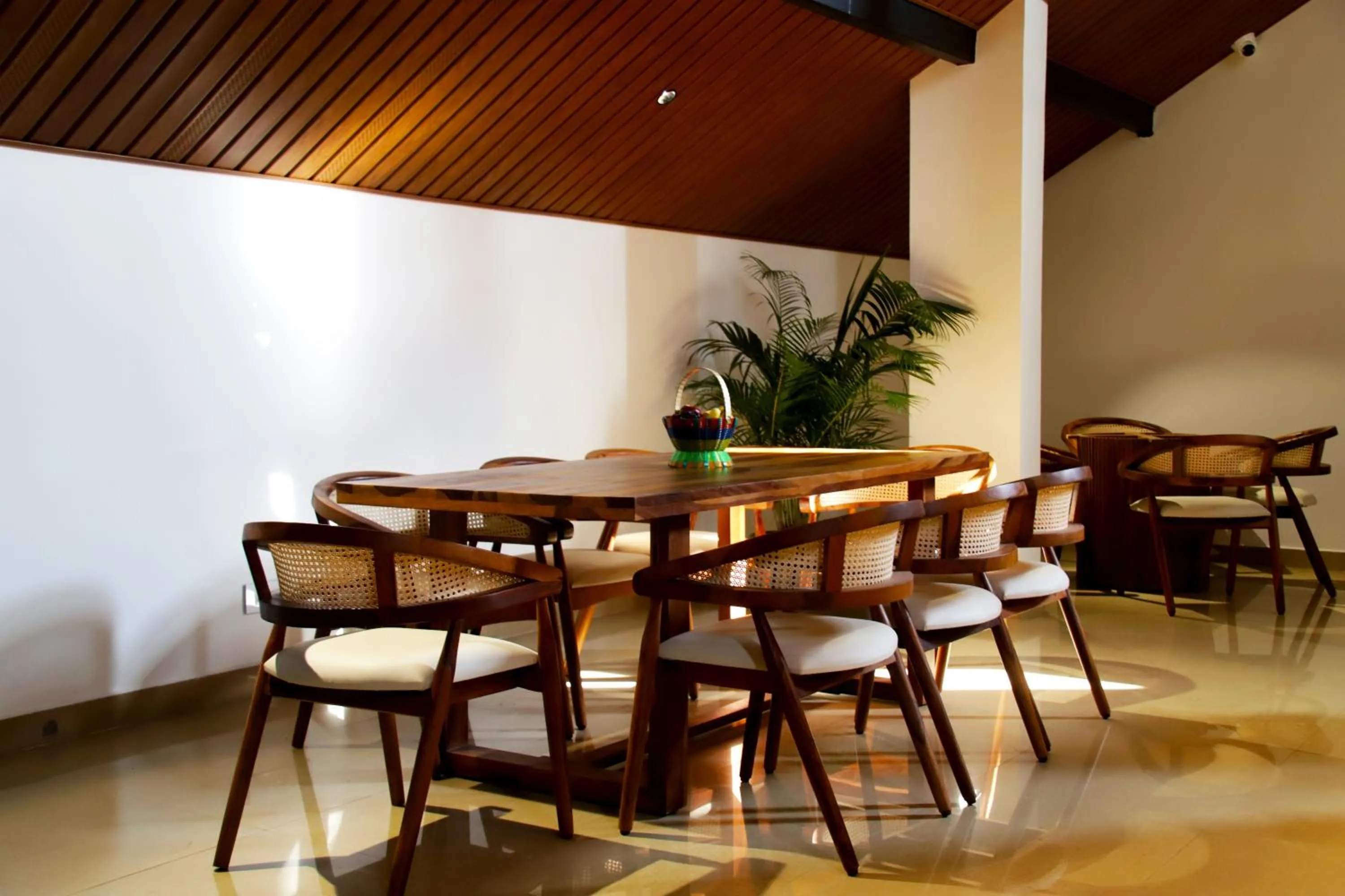 Dining area in Hunkal Stays