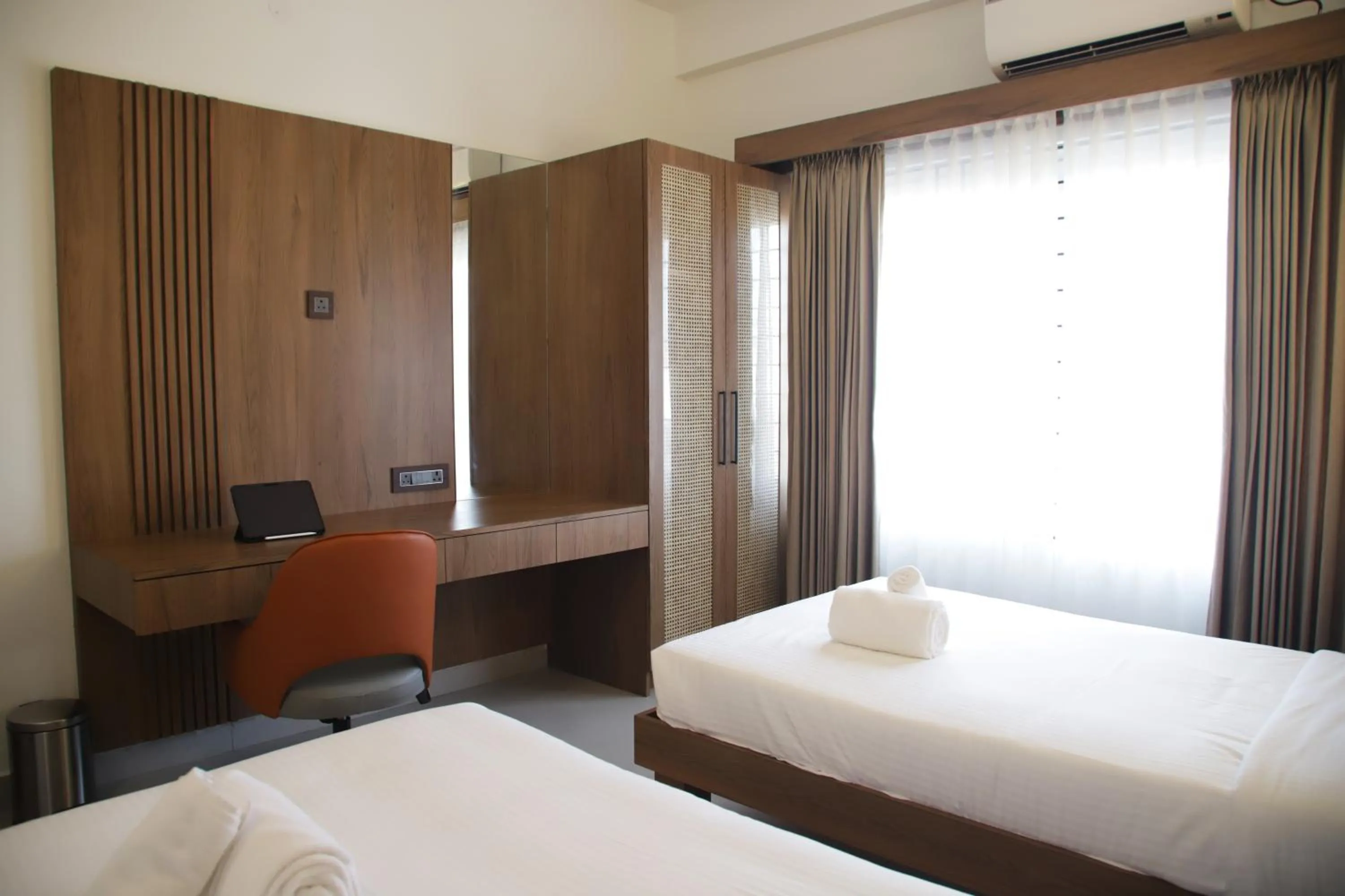Bed in Hunkal Stays