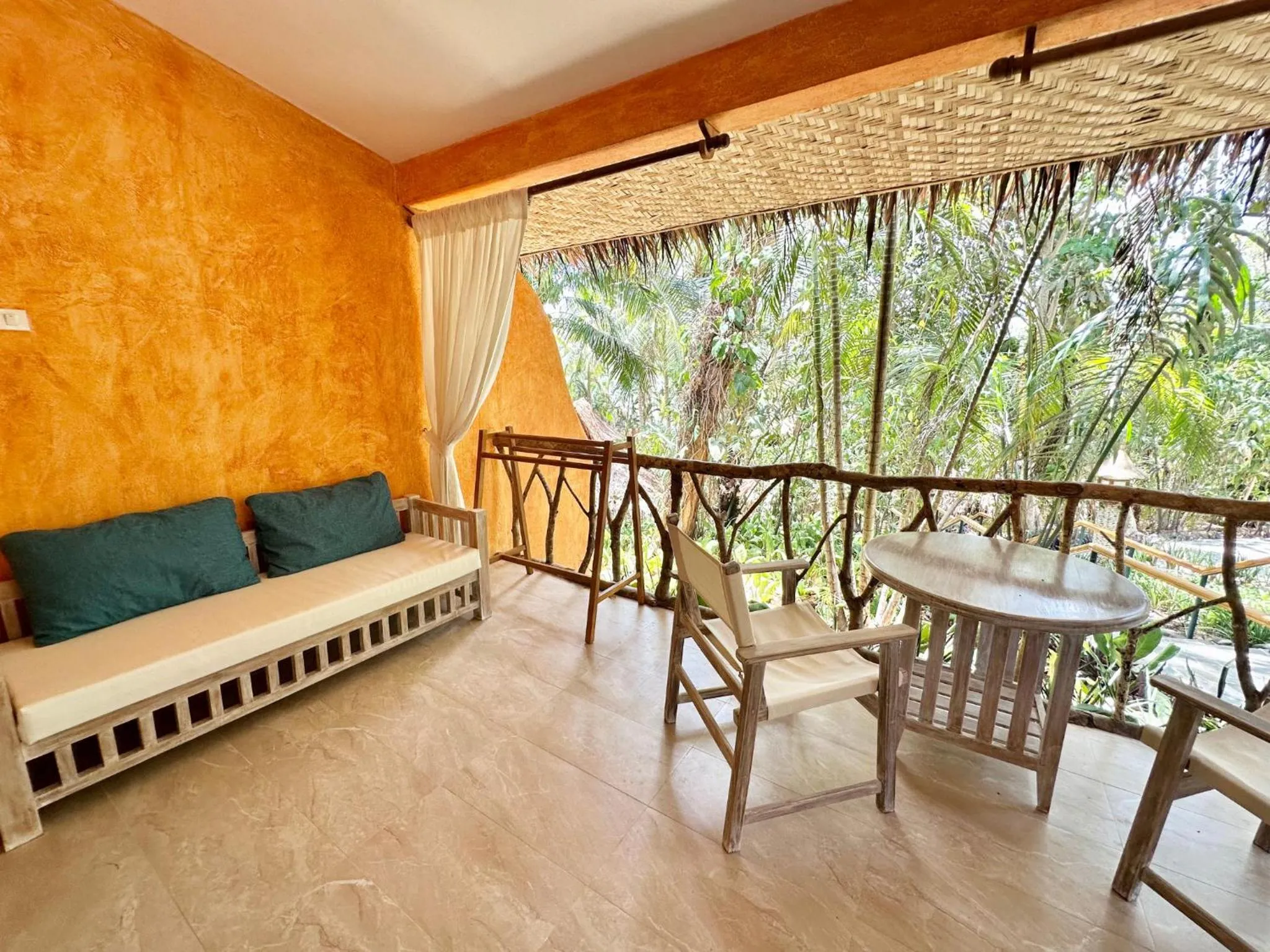 Balcony/Terrace in Coco Sunset Beach Resort