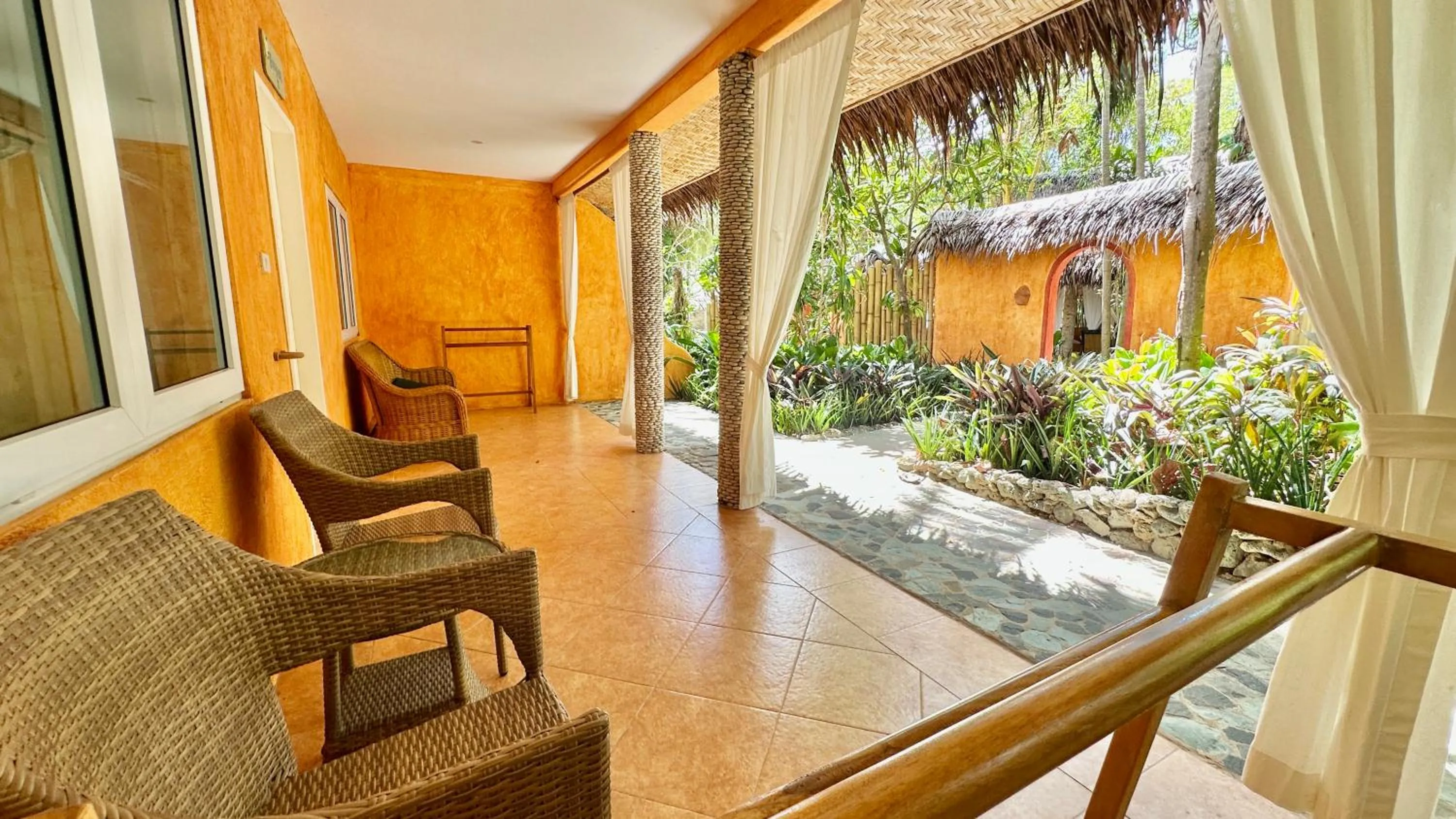Balcony/Terrace in Coco Sunset Beach Resort