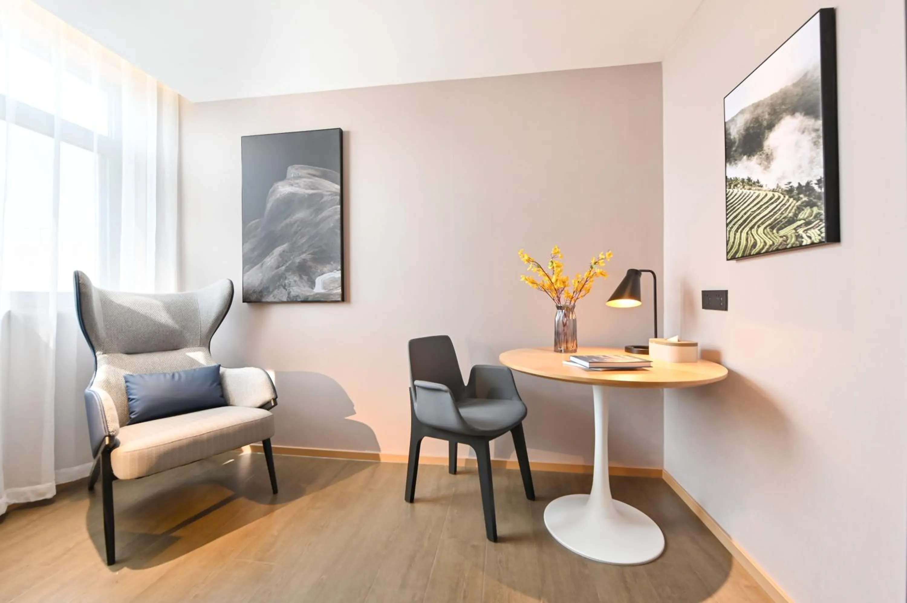 Atour Hotel Tianjin Wuqing Railway Station Florentia Village