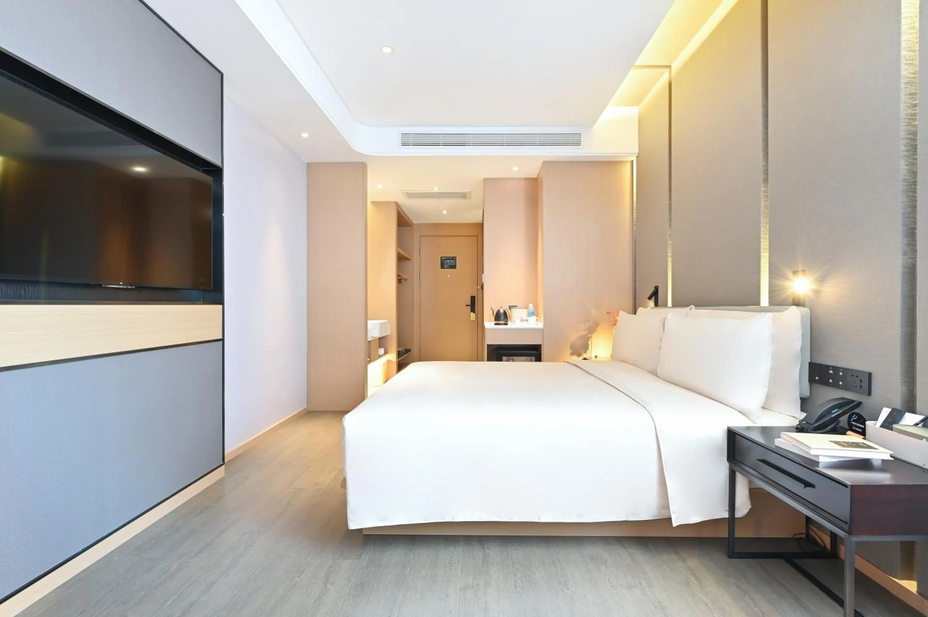 Atour Hotel Tianjin Wuqing Railway Station Florentia Village