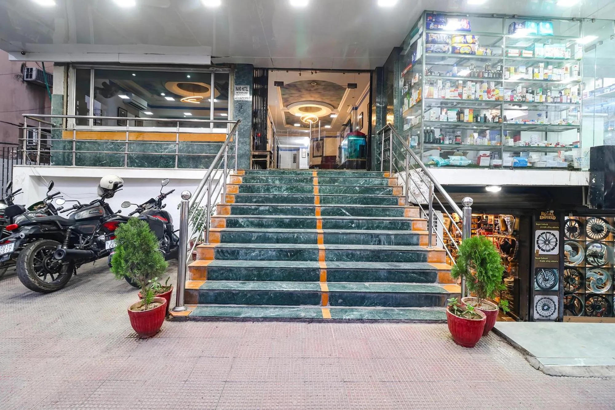 Facade/entrance in FabHotel Nand