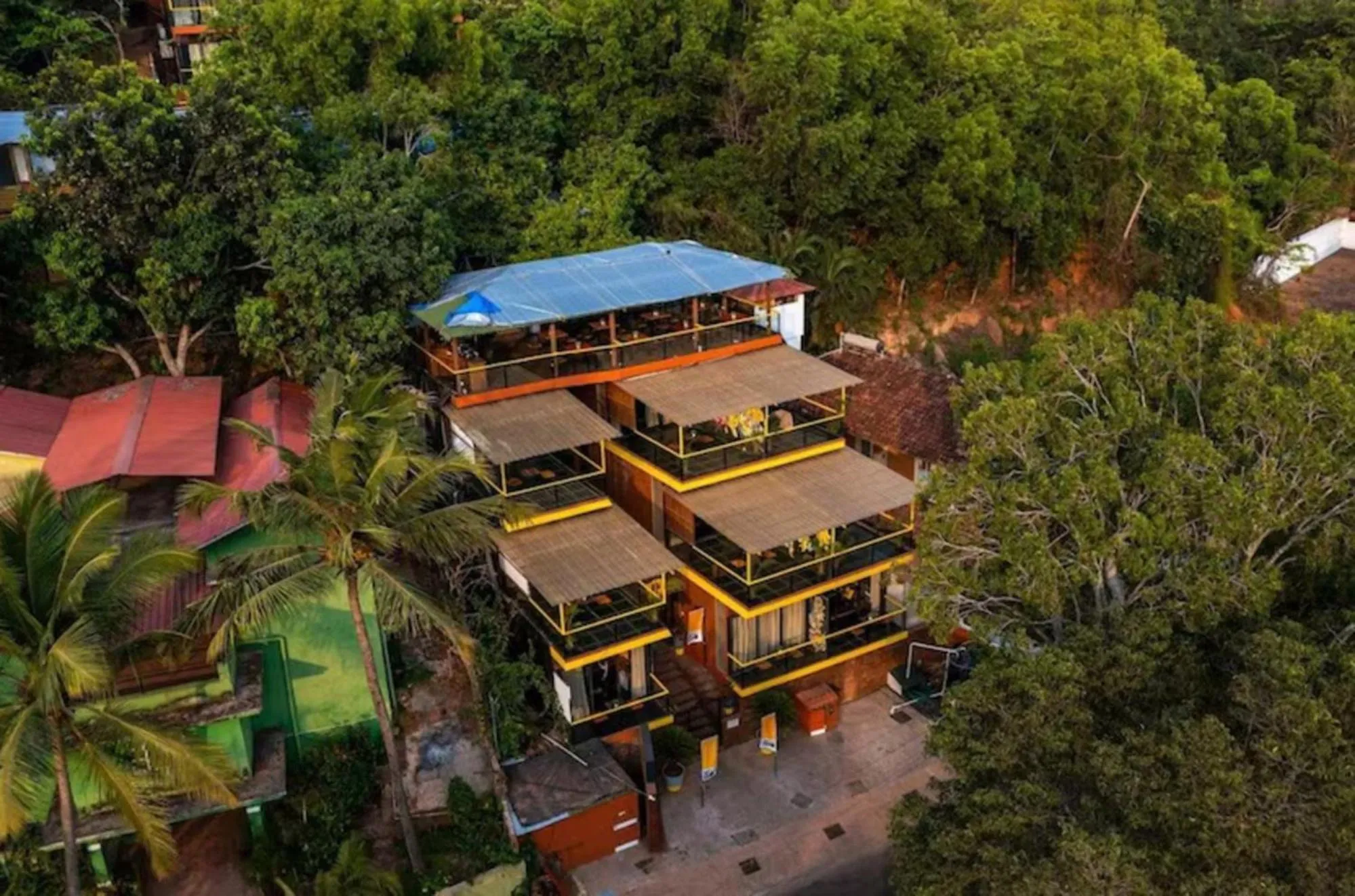 Facade/entrance in FabHotel Hillora Coastal Resort