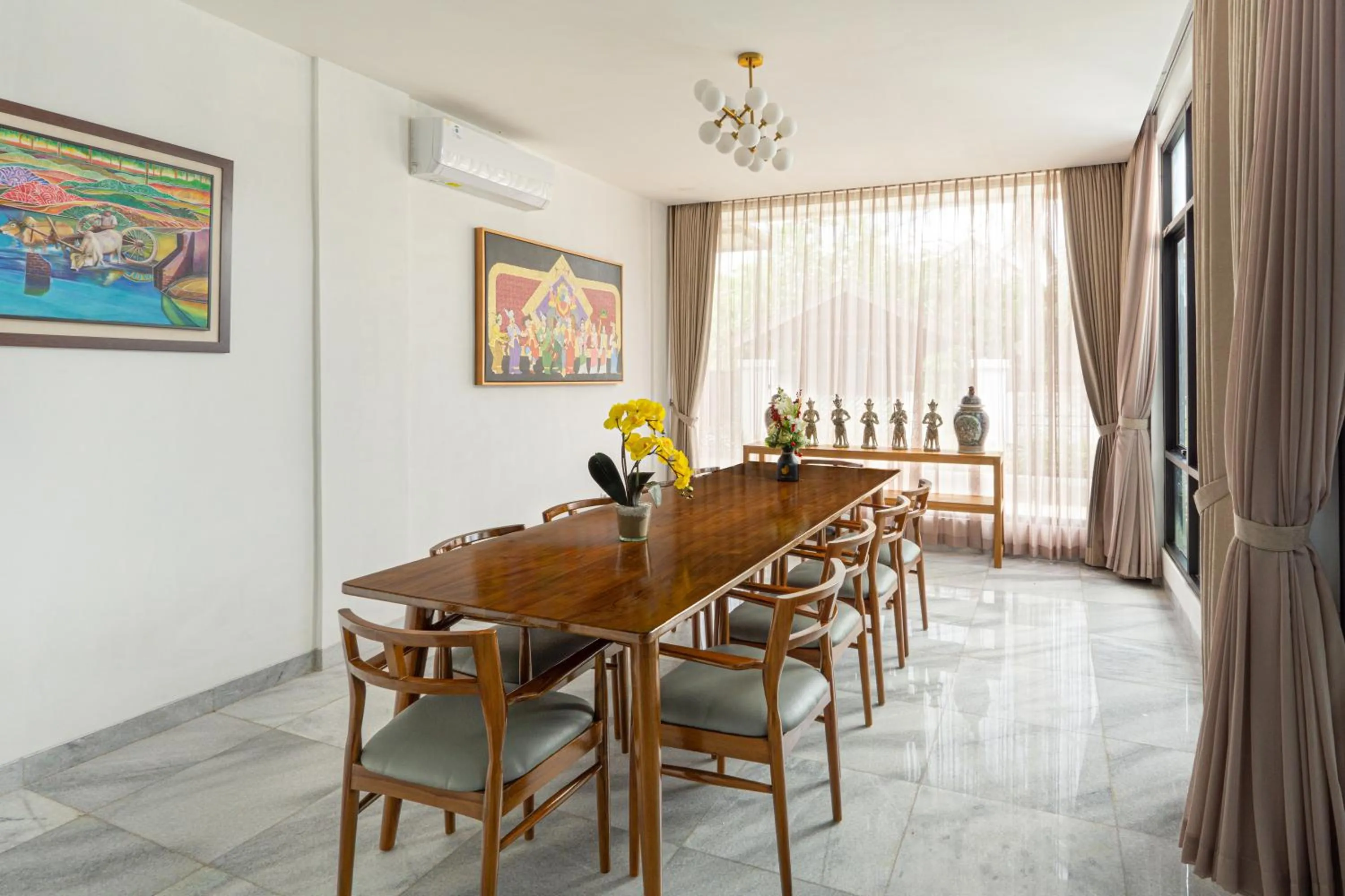 Meeting/conference room in Svarnabumi Hotel