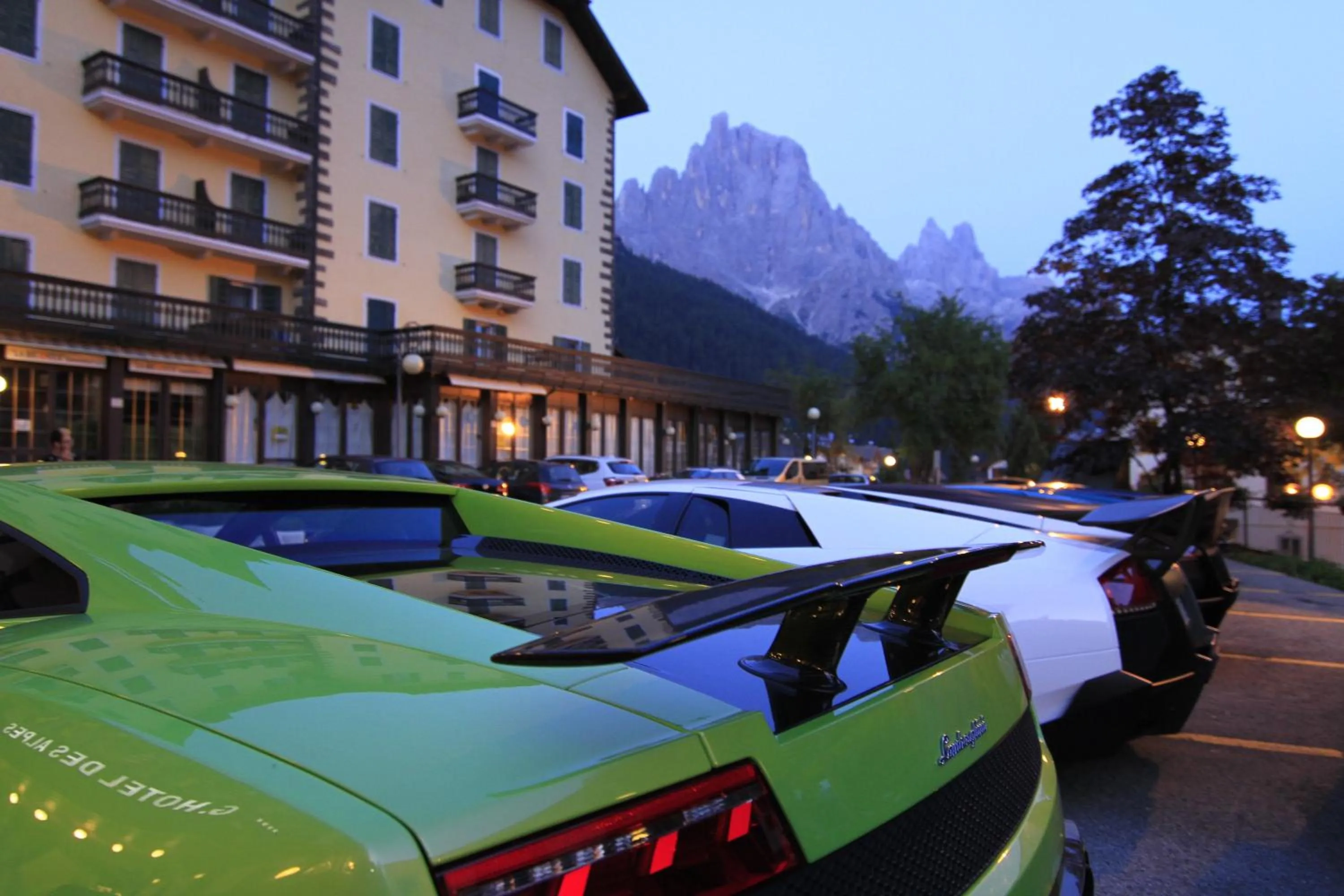 Property building in G. Hotel Des Alpes (Classic since 1912)