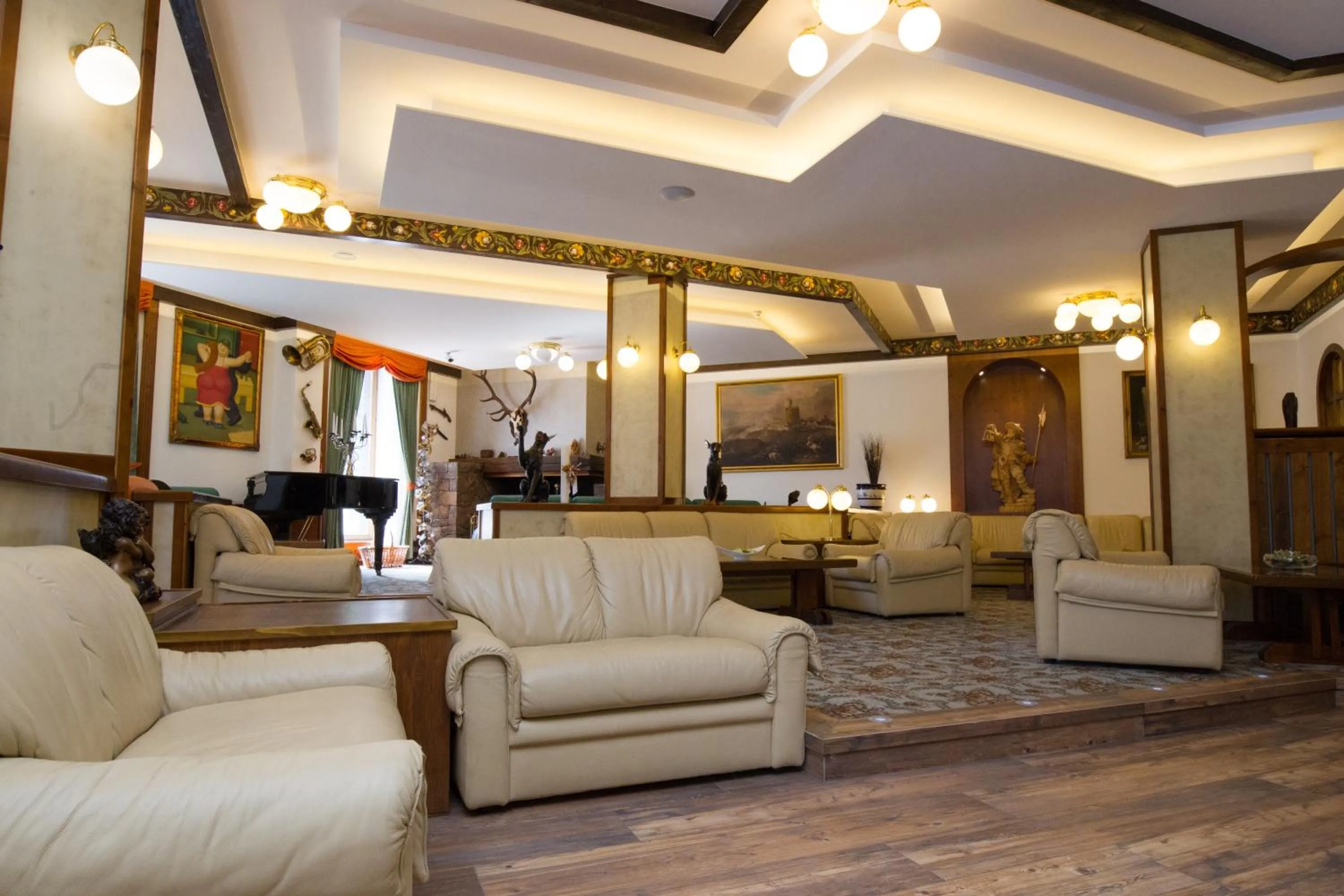 Lobby or reception in G. Hotel Des Alpes (Classic since 1912)
