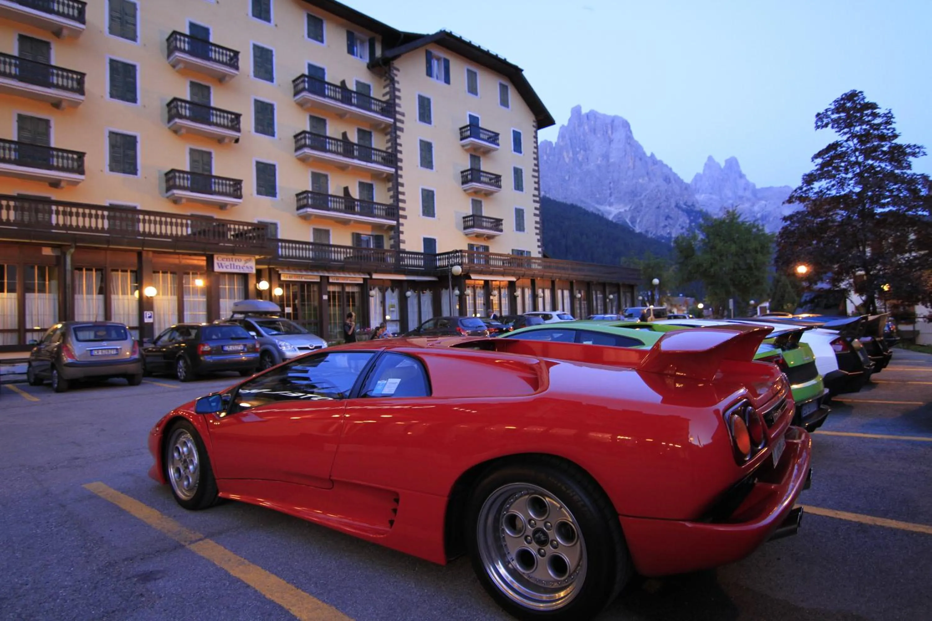 Property building in G. Hotel Des Alpes (Classic since 1912)
