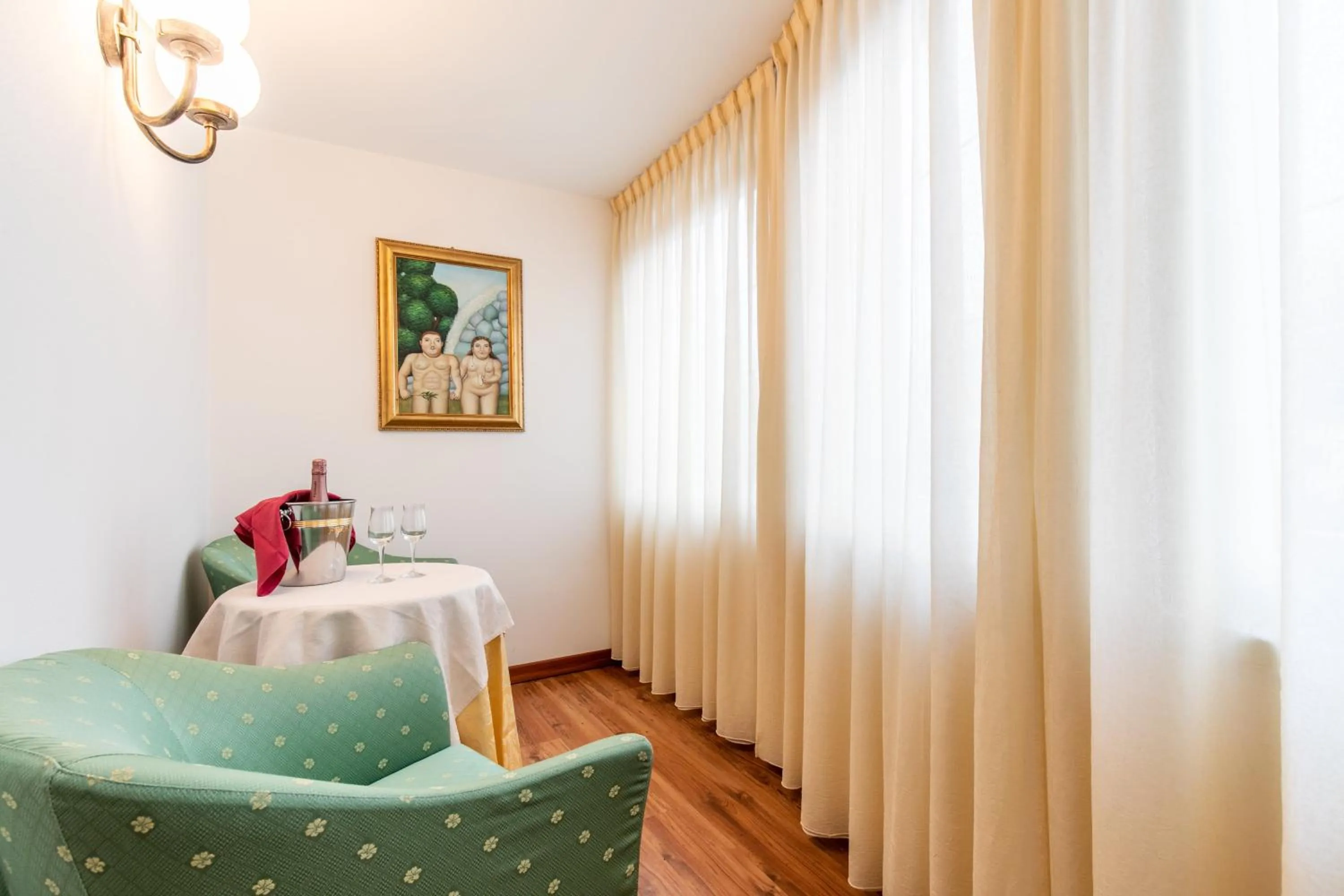 Bed in G. Hotel Des Alpes (Classic since 1912)