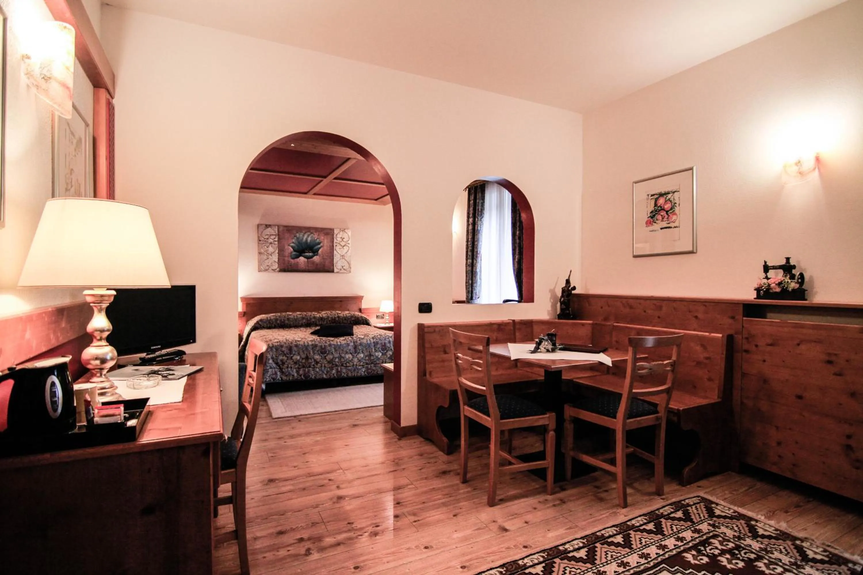 Bed in G. Hotel Des Alpes (Classic since 1912)