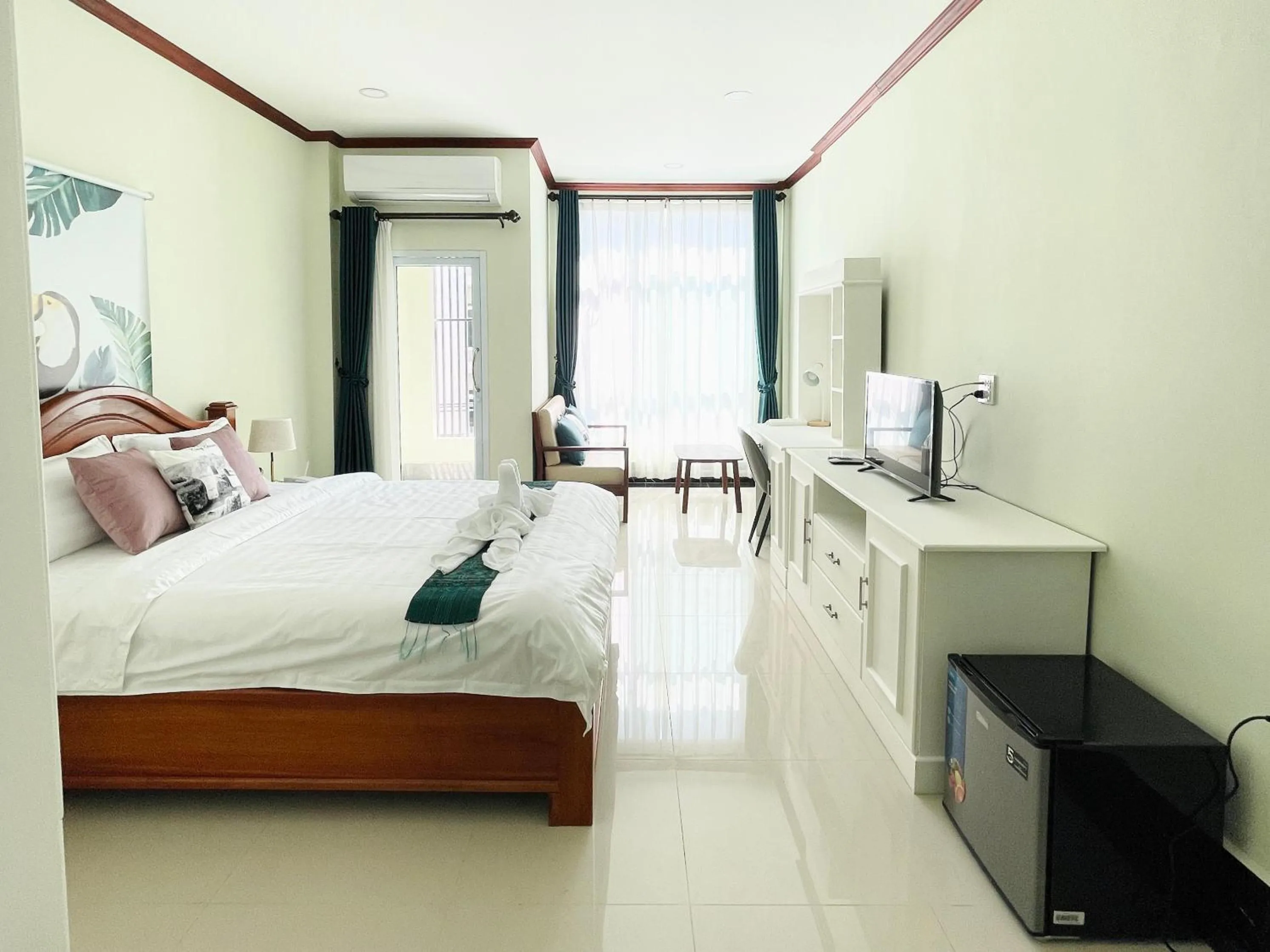 Photo of the whole room, Bed in Vanida Hotel