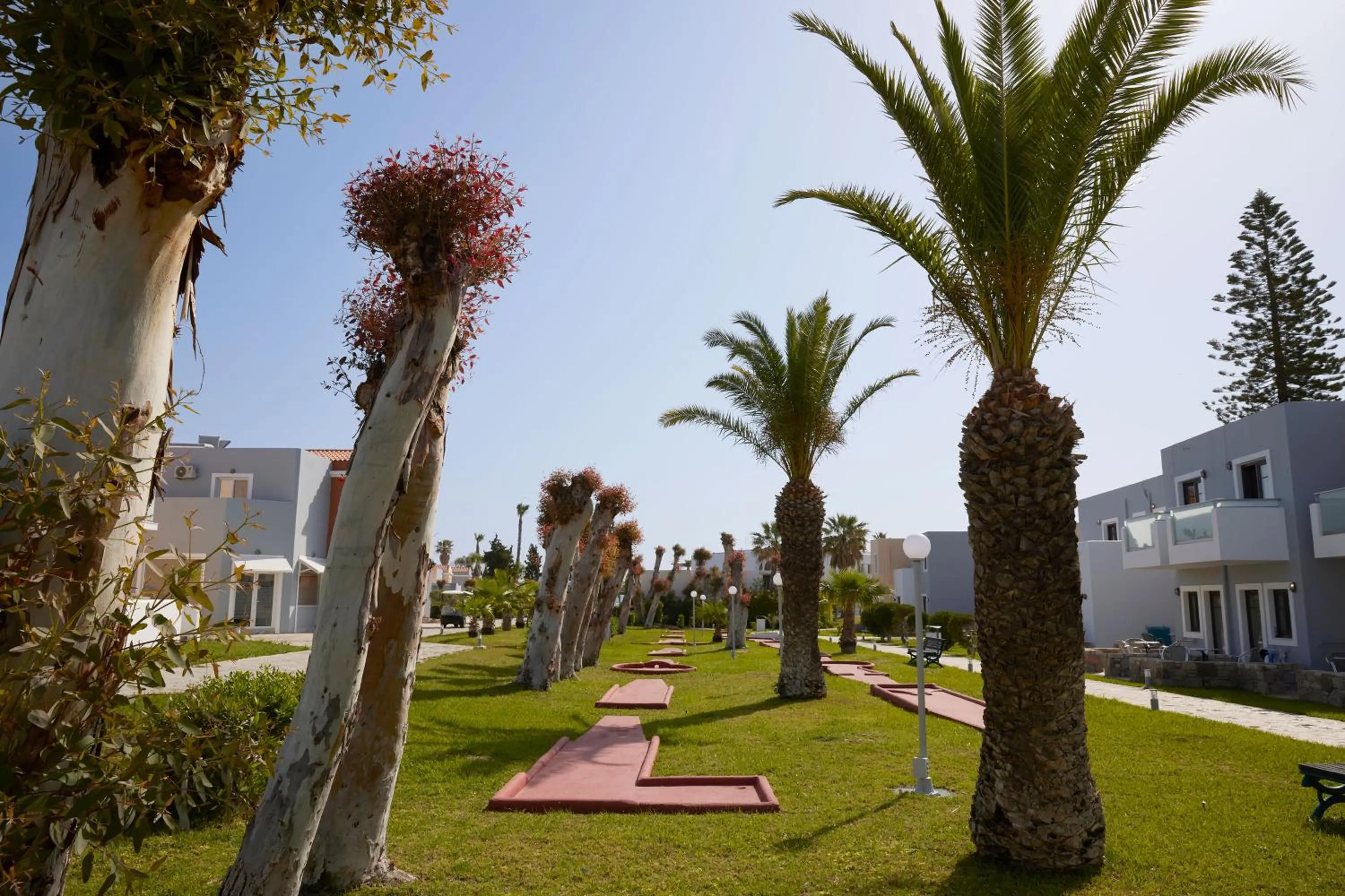 Minigolf in Atlantica Marmari Beach