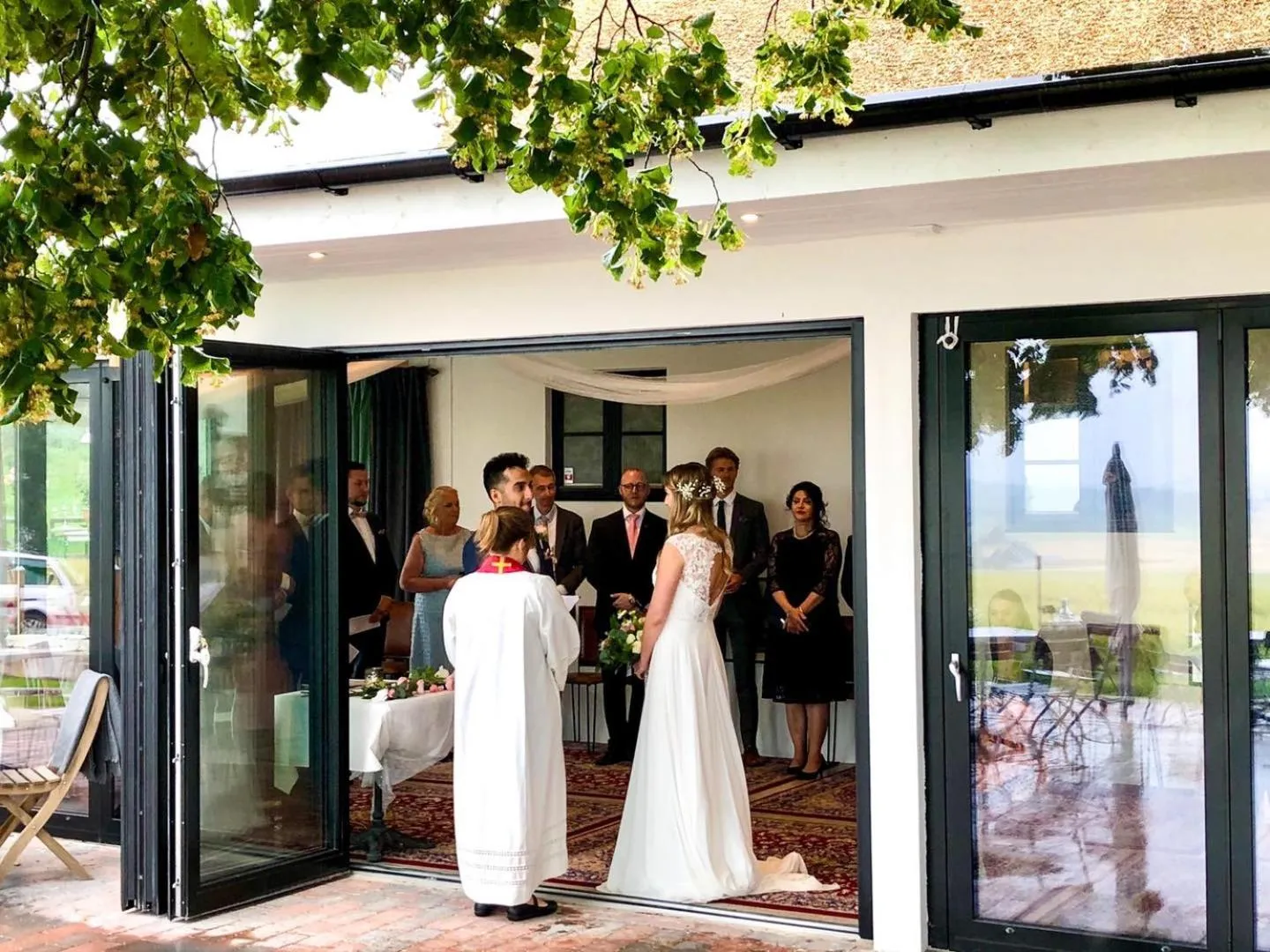 Restaurant/places to eat in Sydkustens at Pillehill