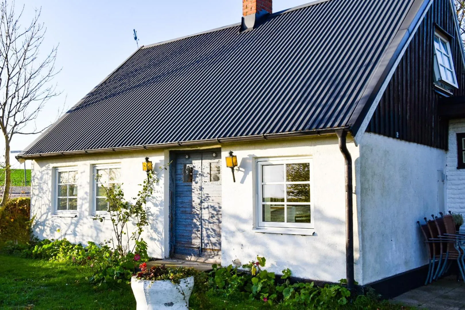 Property building in Sydkustens at Pillehill