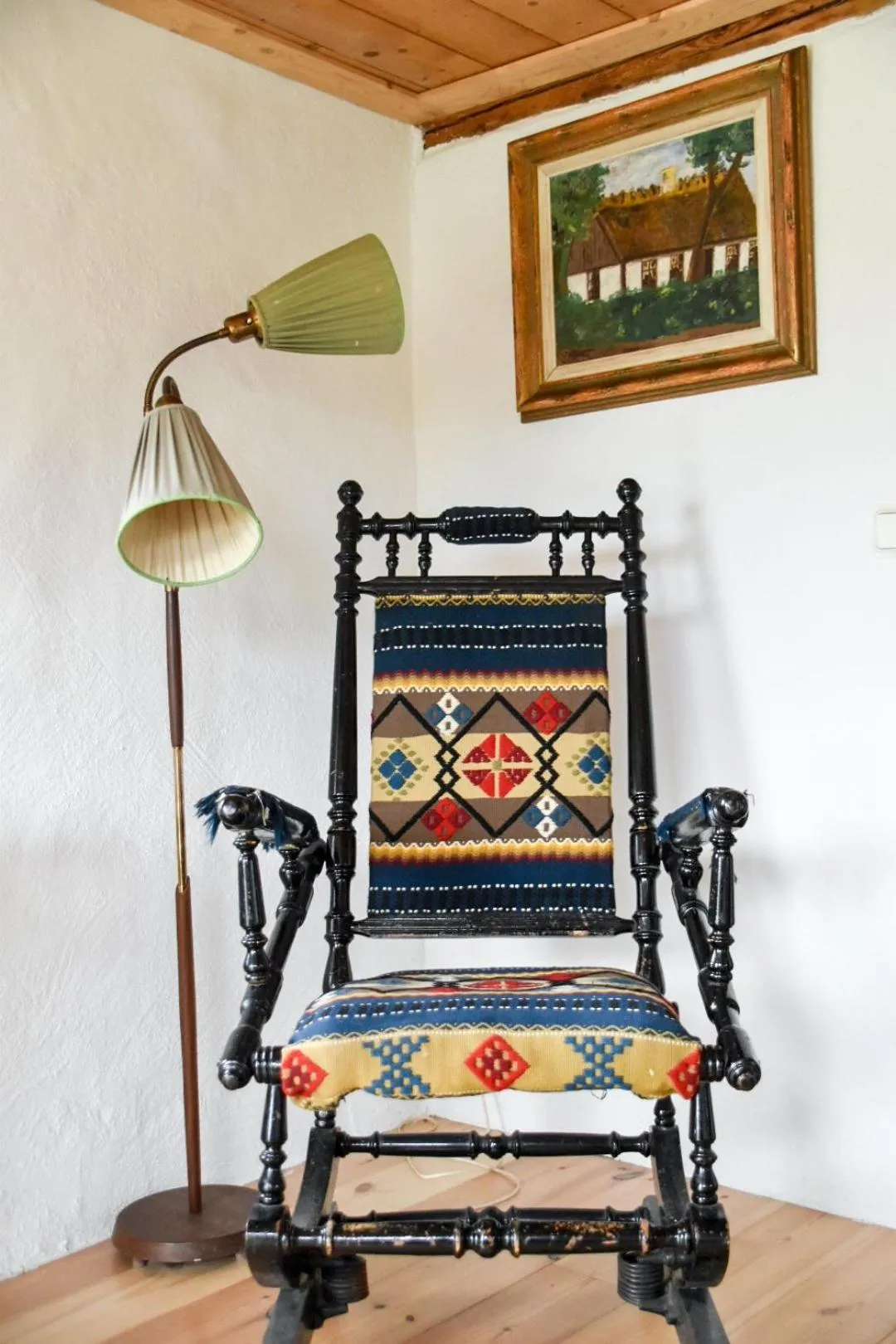 Seating area in Sydkustens at Pillehill