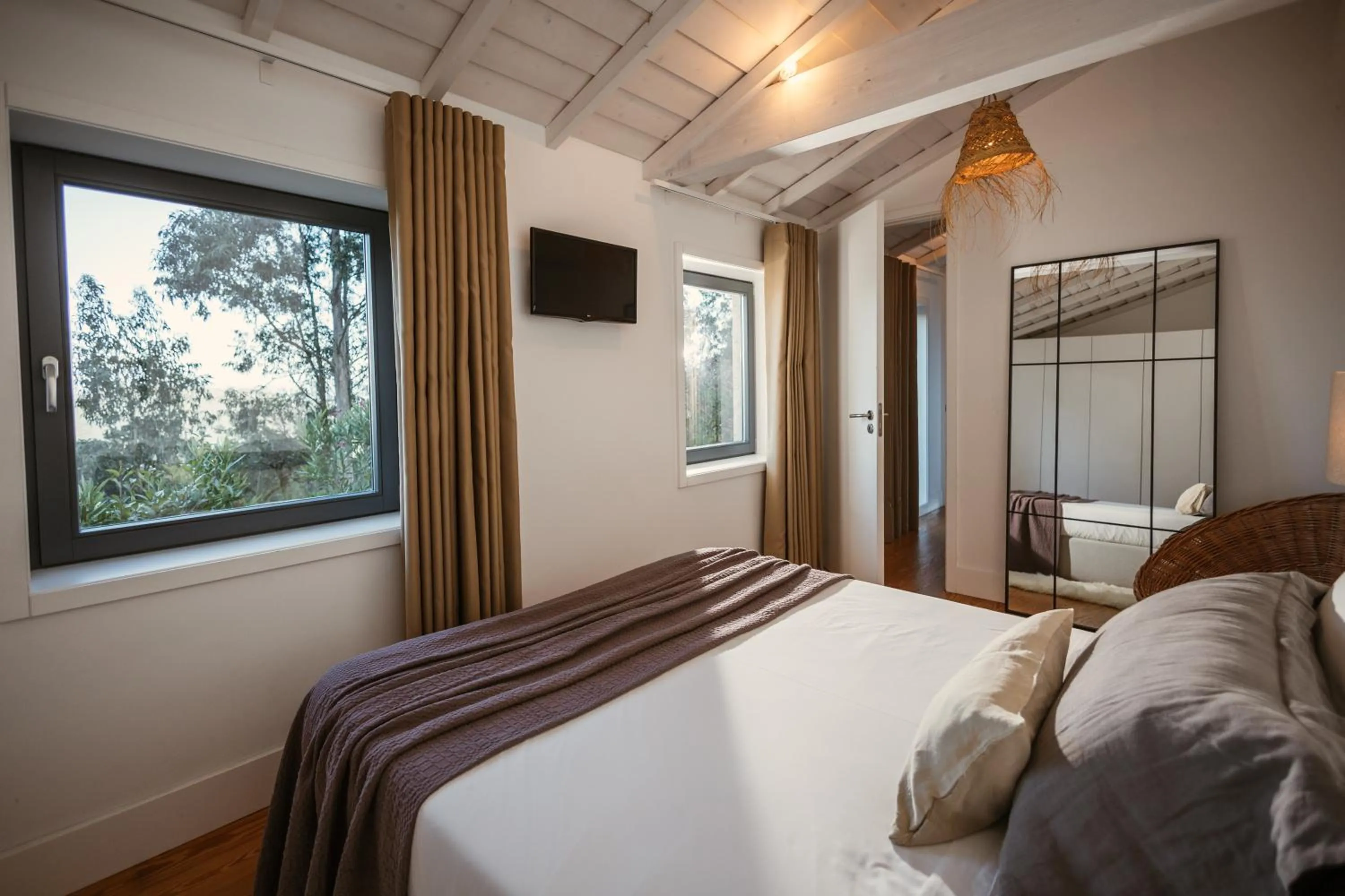 Decorative detail, Bed in Cerquido by NHôme