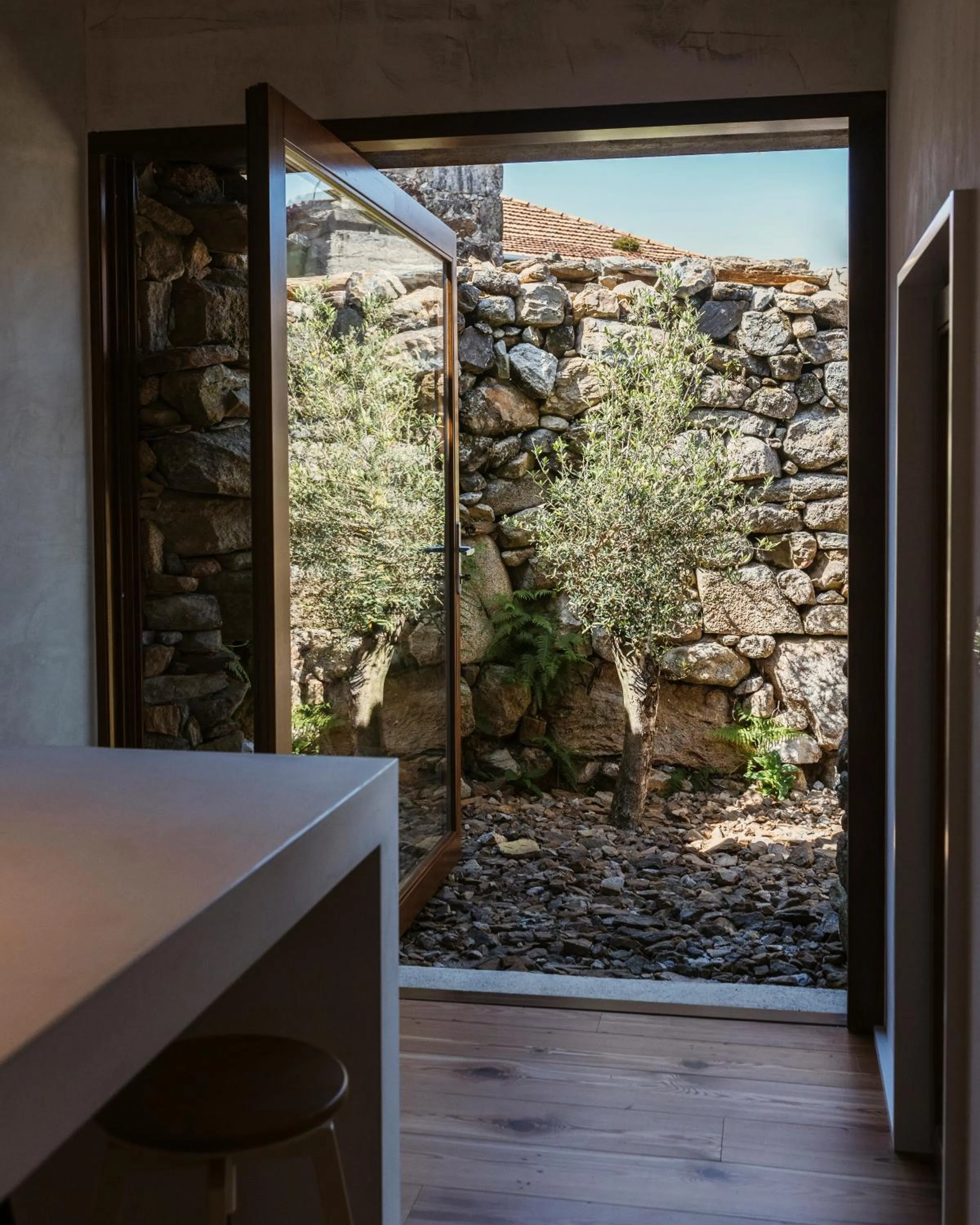 kitchen in Cerquido by NHôme