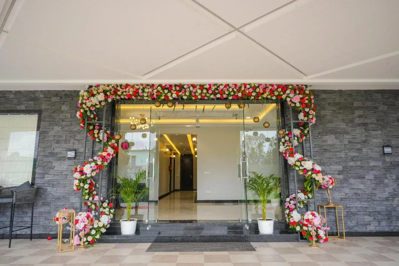 The Carnation Mound