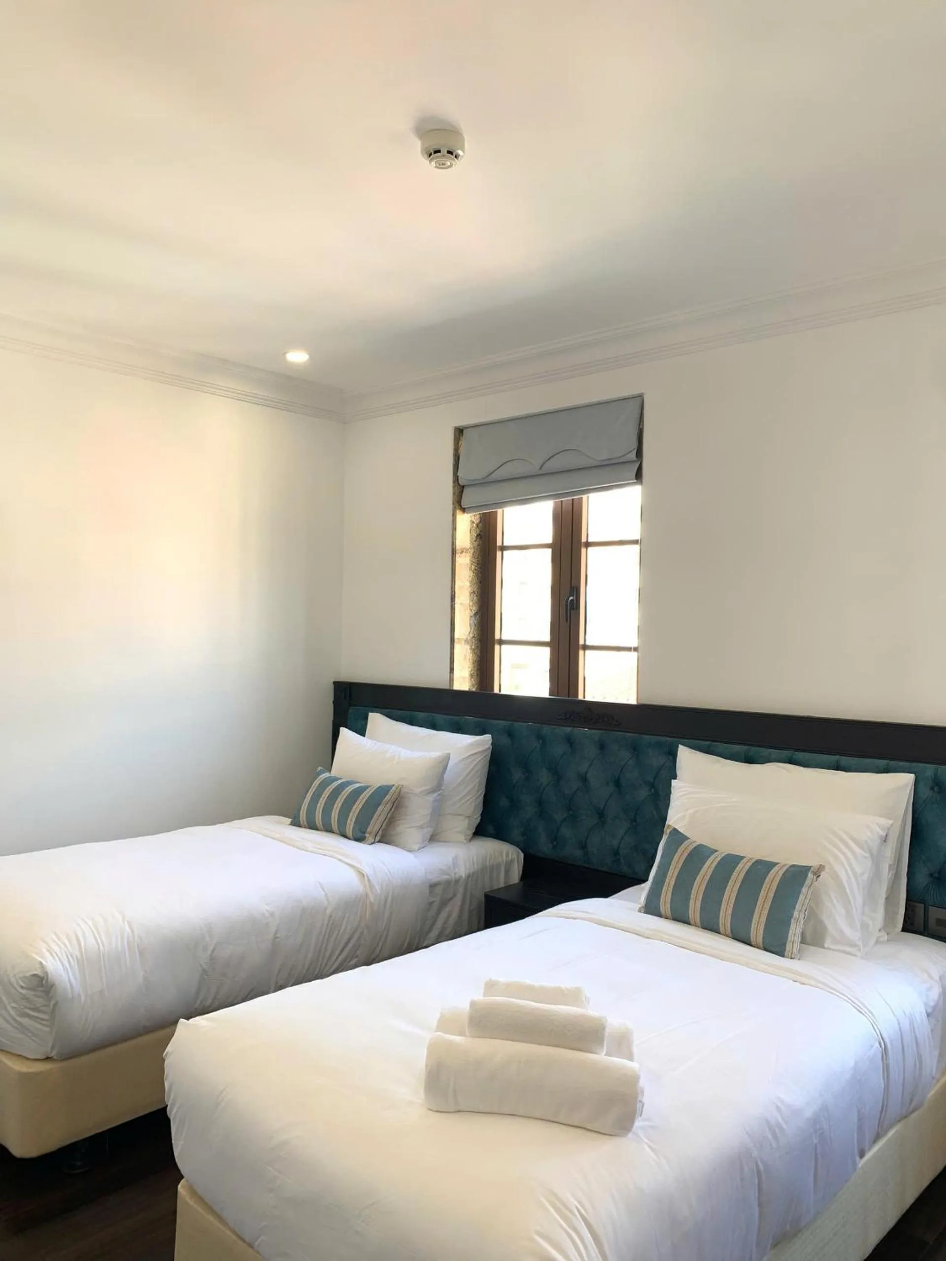 Bed in The Room Hotel - Starbucks