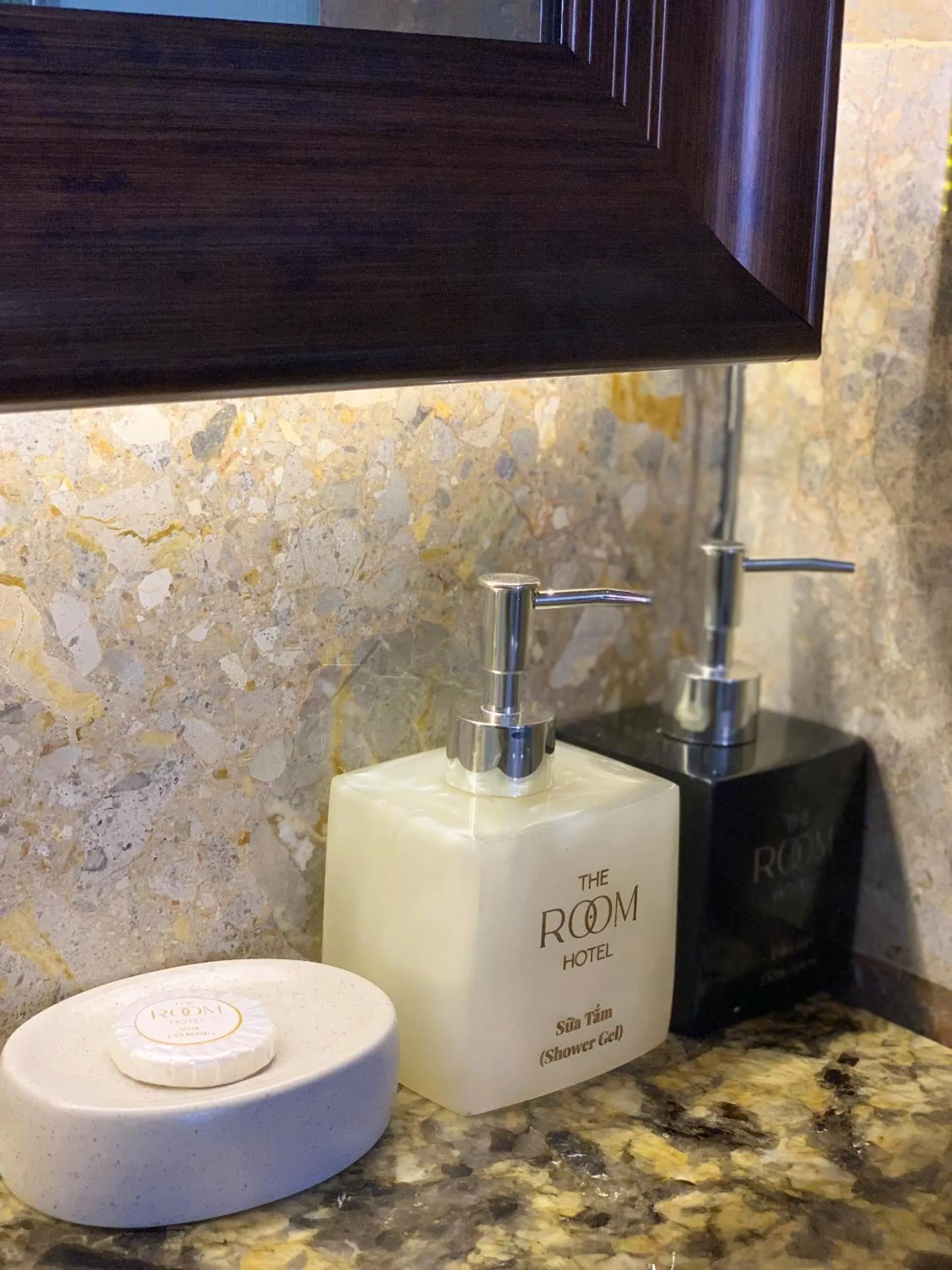 Shower in The Room Hotel - Starbucks