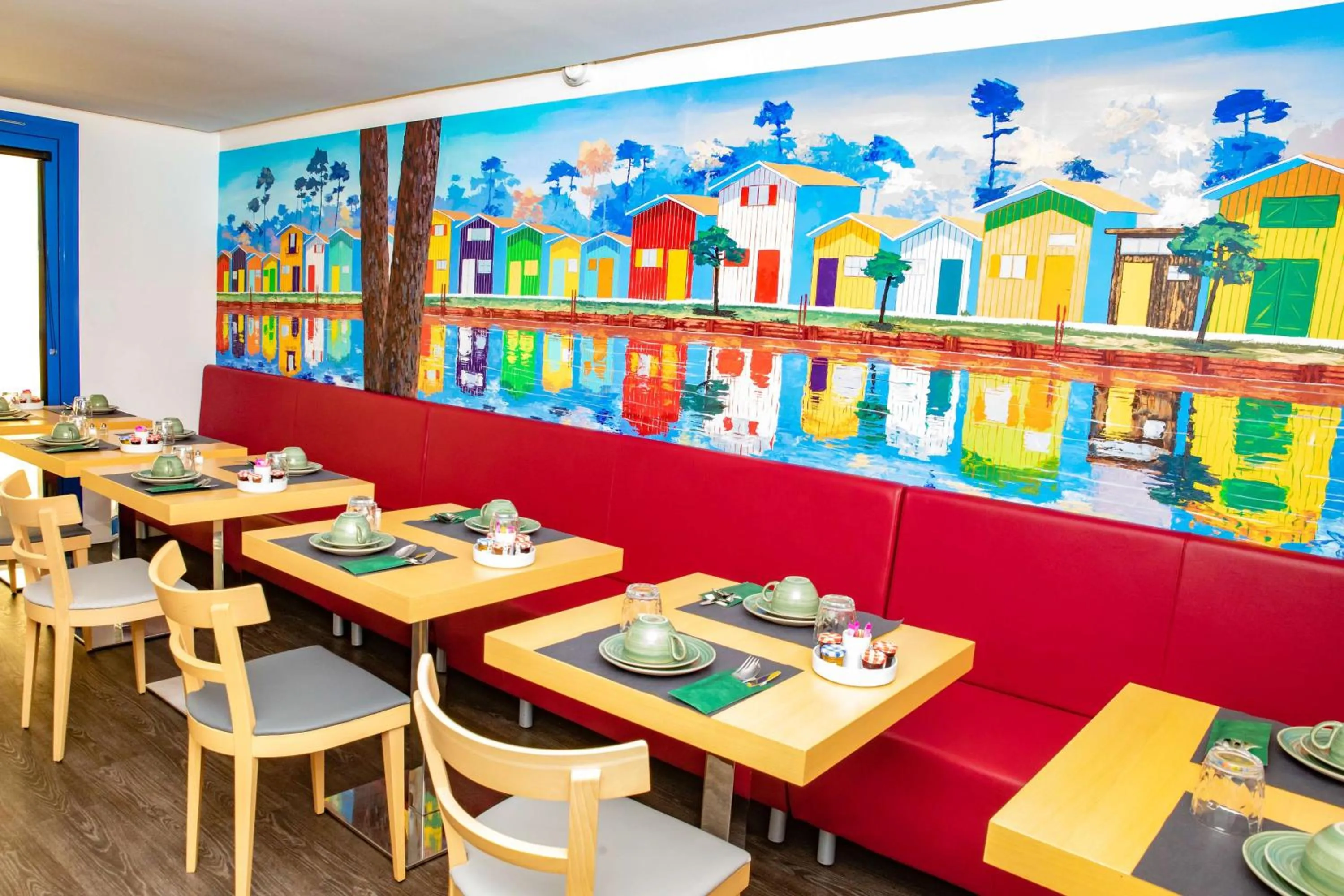 Breakfast in Best Western Arcachon Le Port