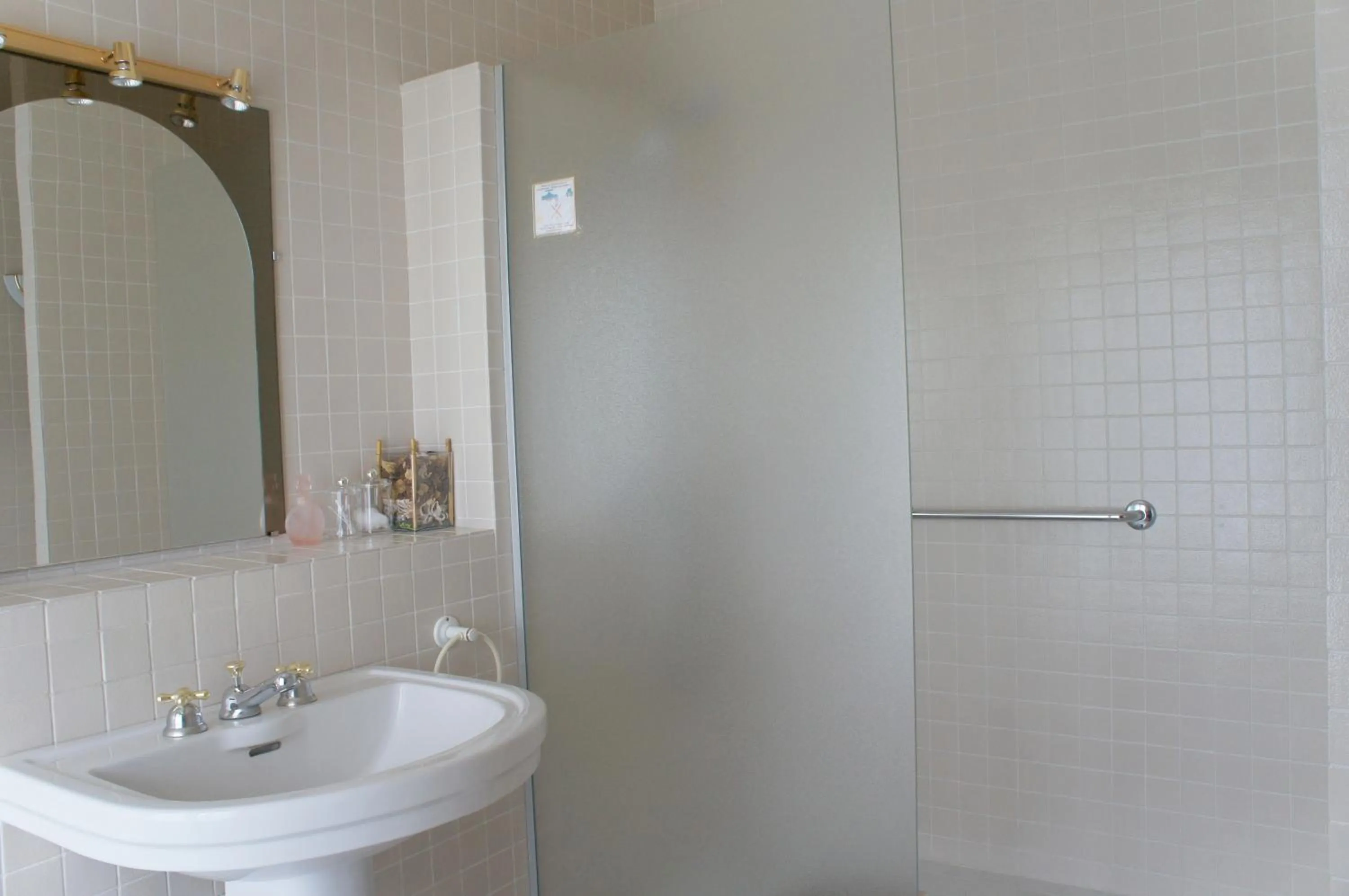 Bathroom in Le Franquevillette