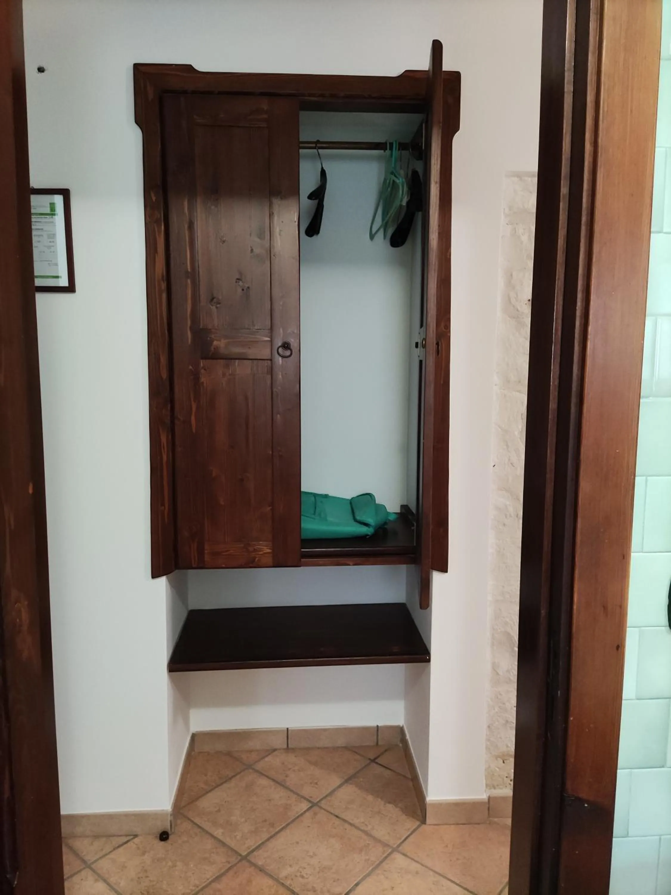 wardrobe in Villa Giulia B&B