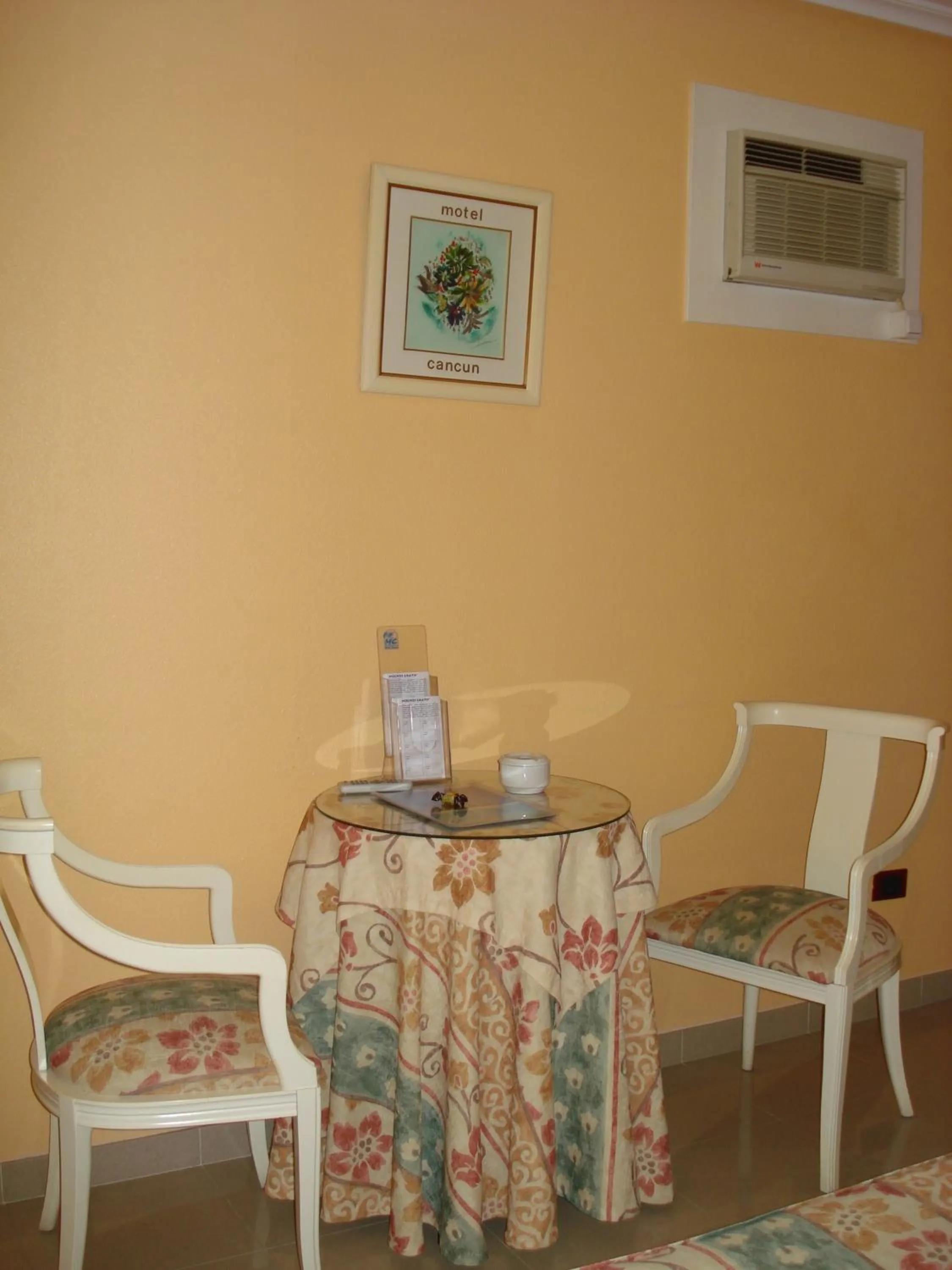 Seating area in Motel Cancun Barbadas-Ourense