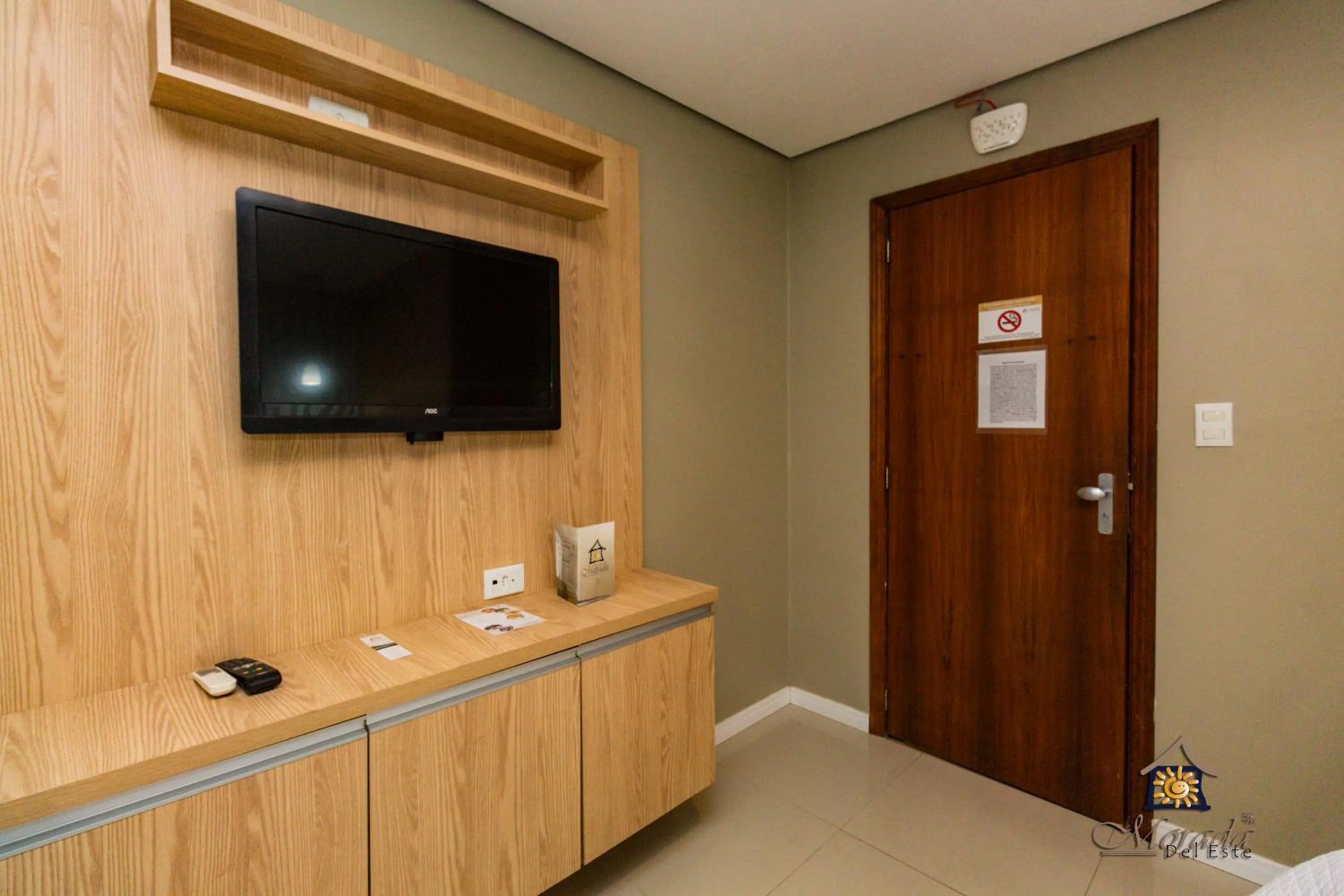 TV and multimedia in Hotel Morada Del Este