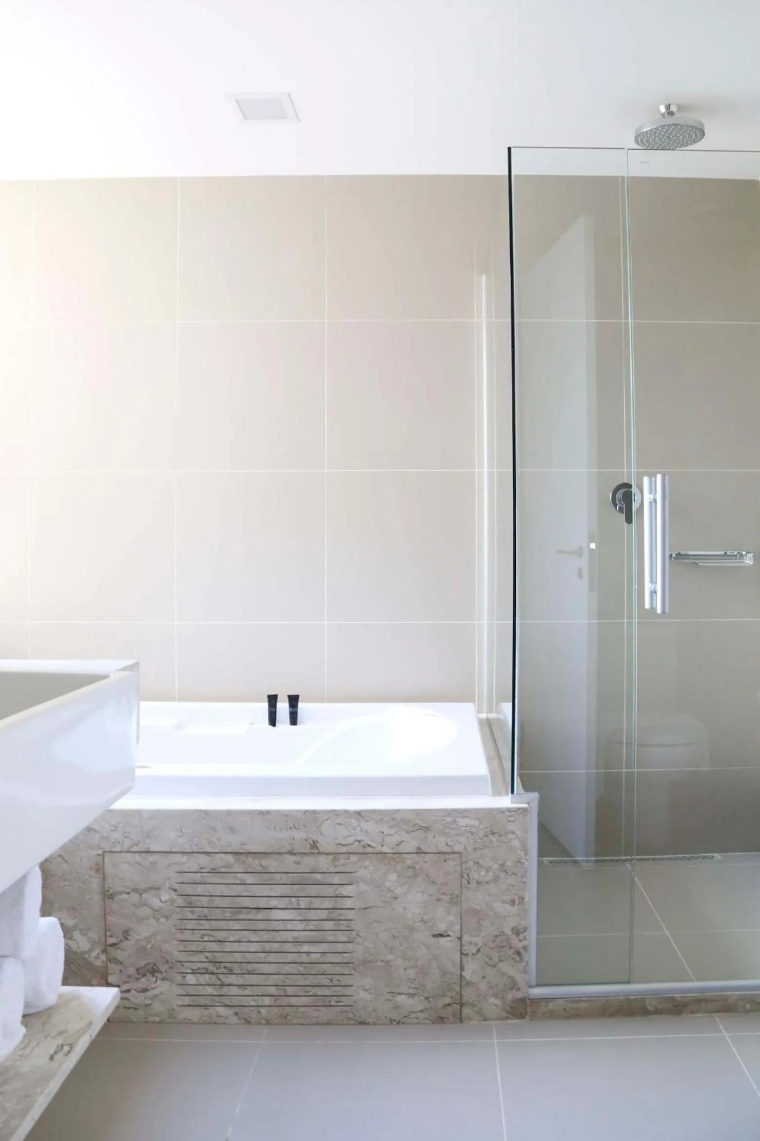 Bathroom in Vitória Hotel Convention Paulínia