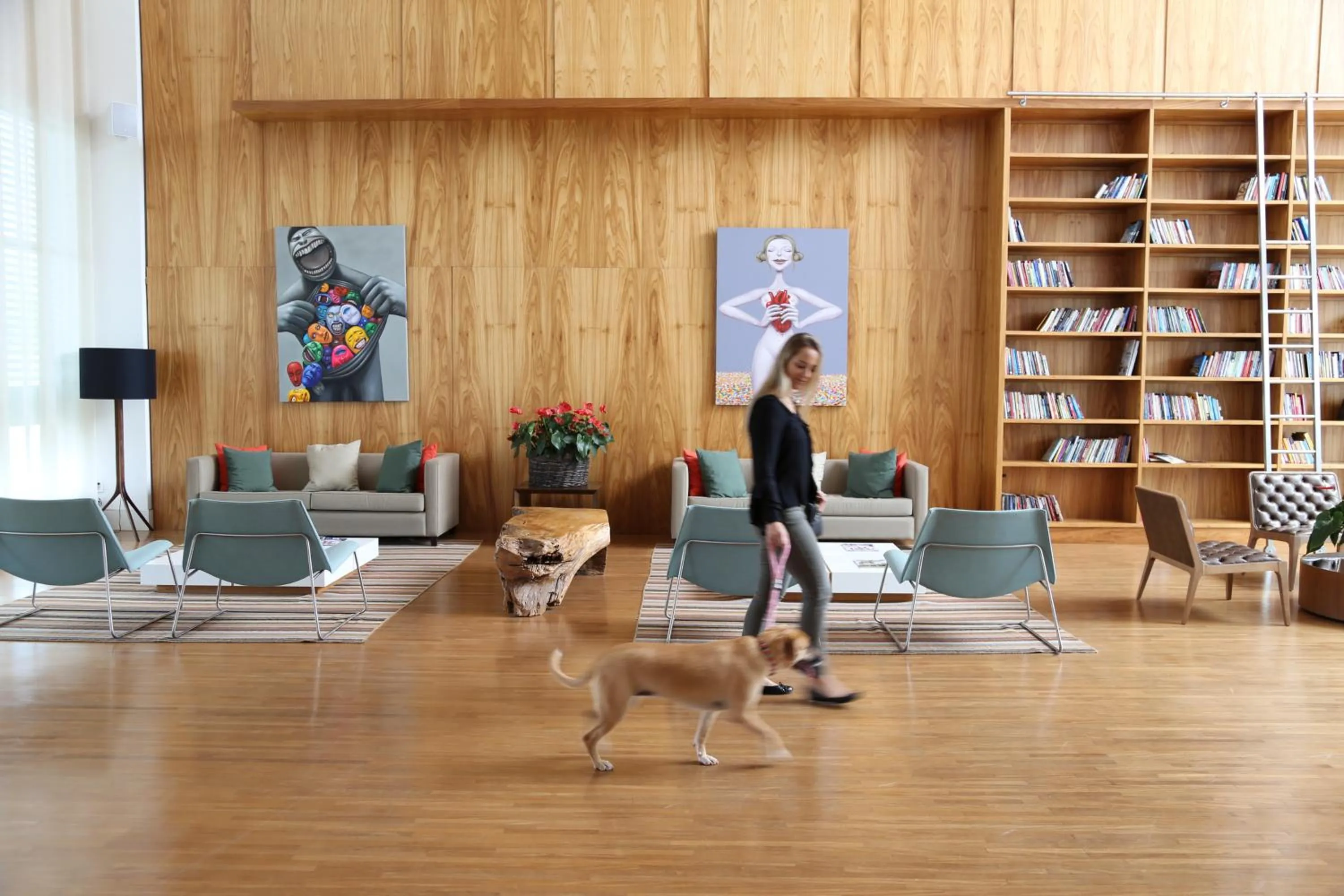 Animals in Vitória Hotel Convention Paulínia