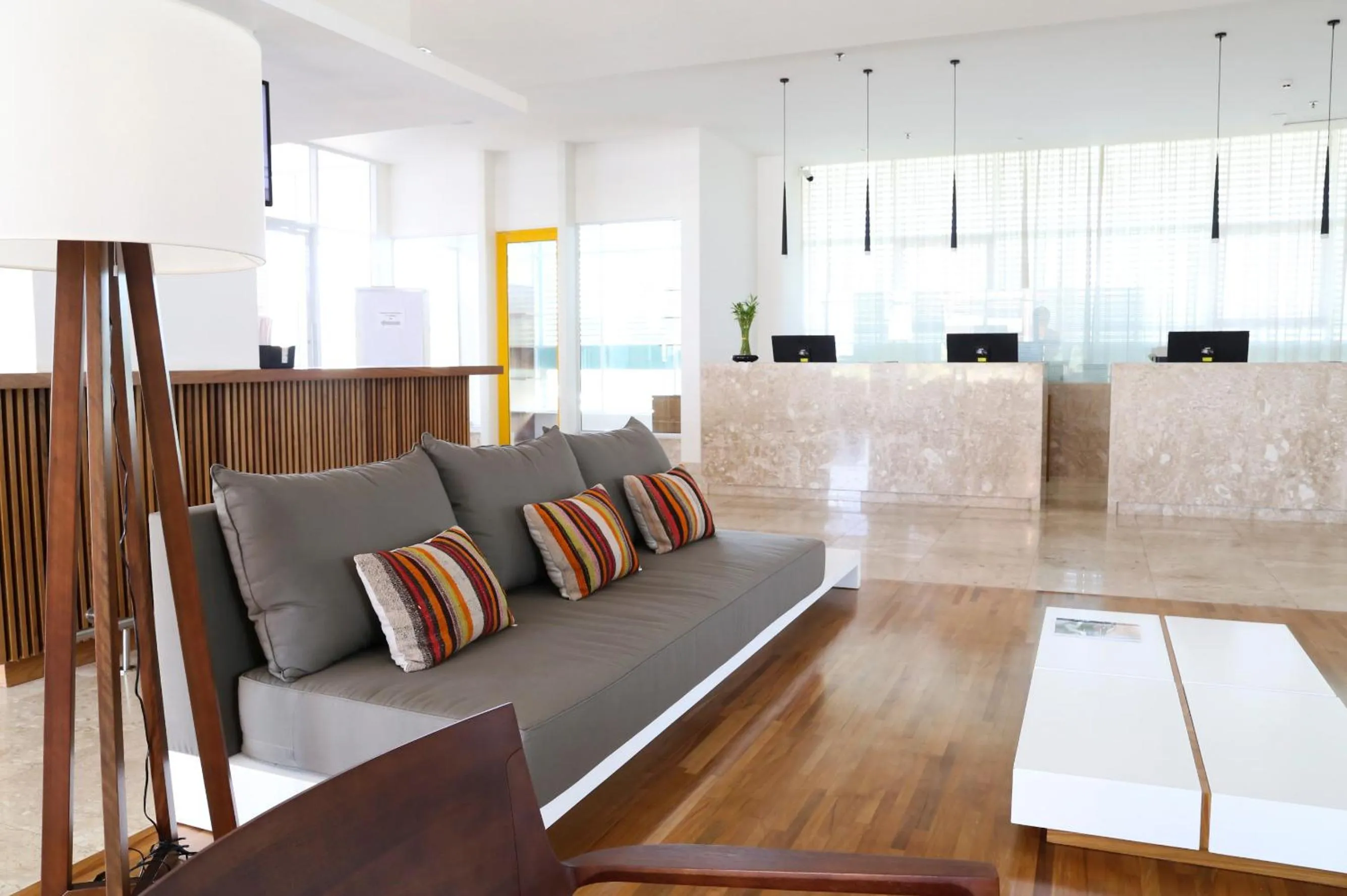 Communal lounge/ TV room in Vitória Hotel Convention Paulínia