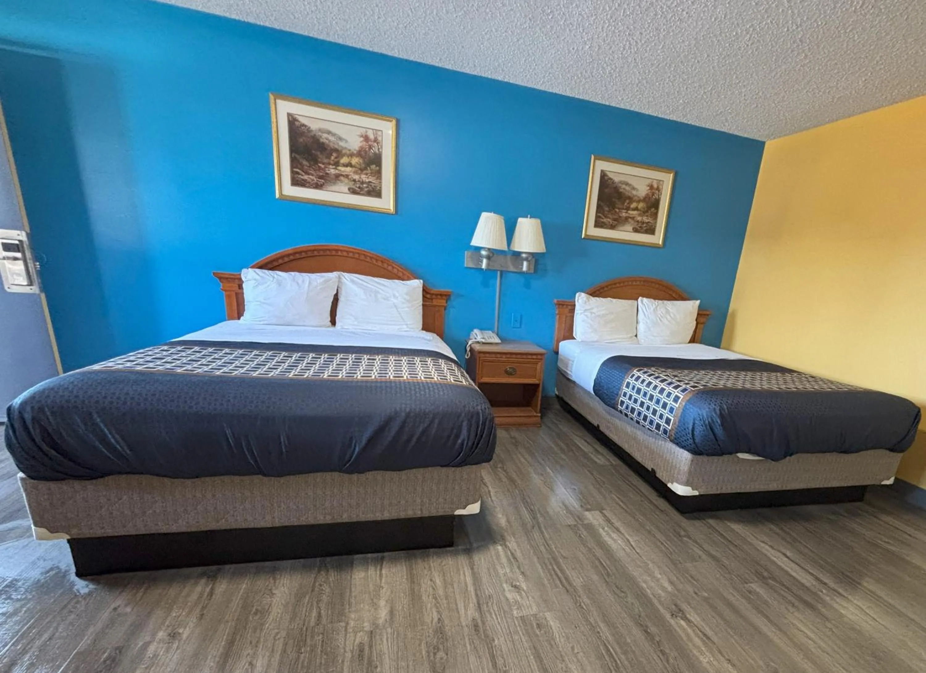 western skies motel