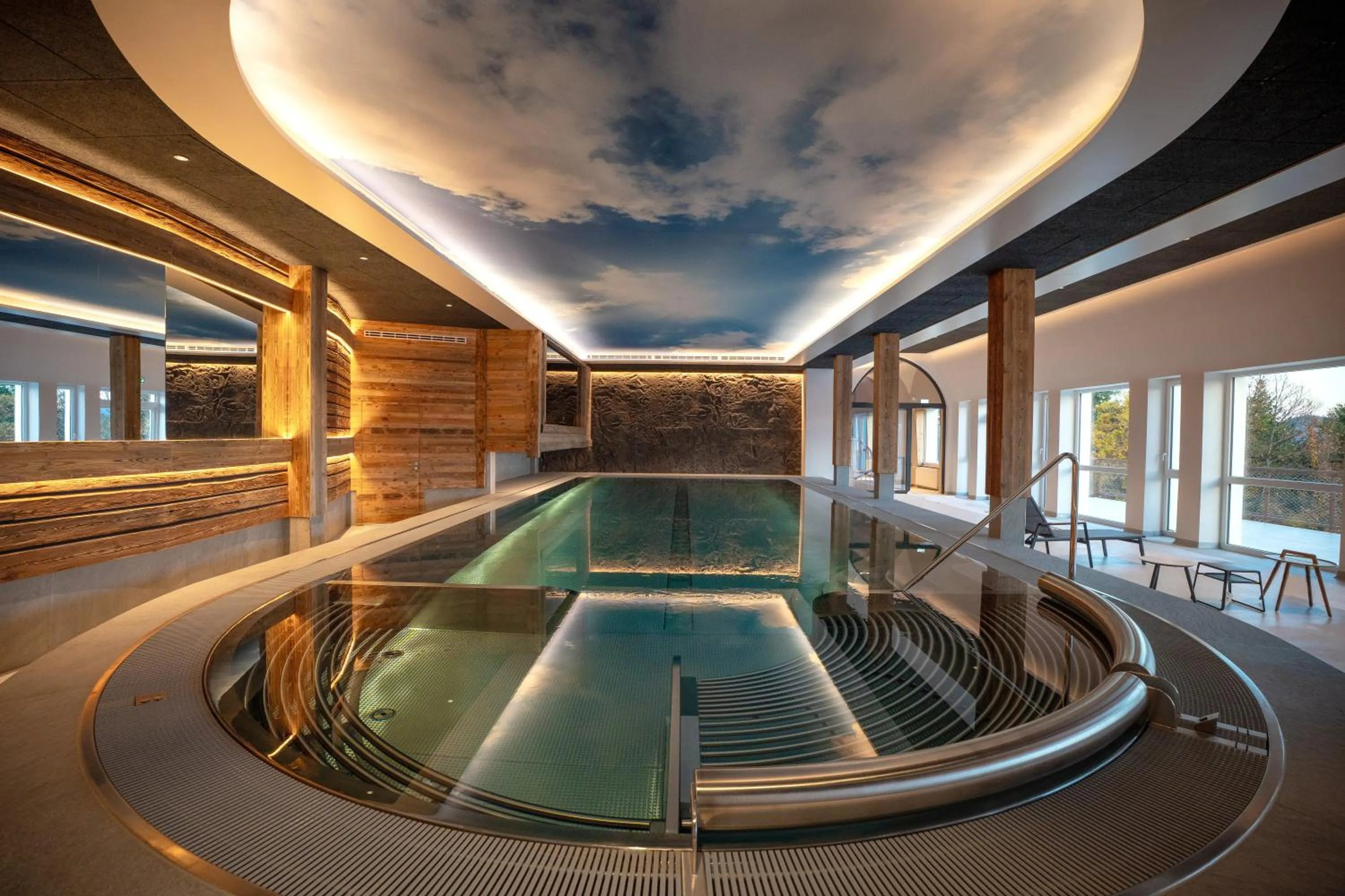 Swimming pool in Domaine de Haslach, The Originals Collection, Résidence de Tourisme