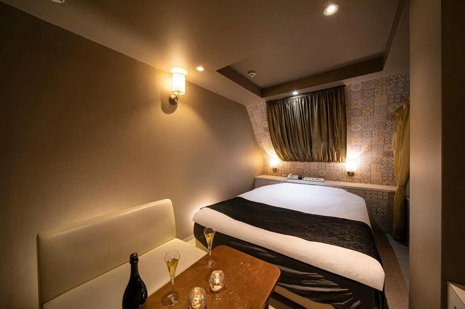 Bed in Hotel Trance (adult Only)