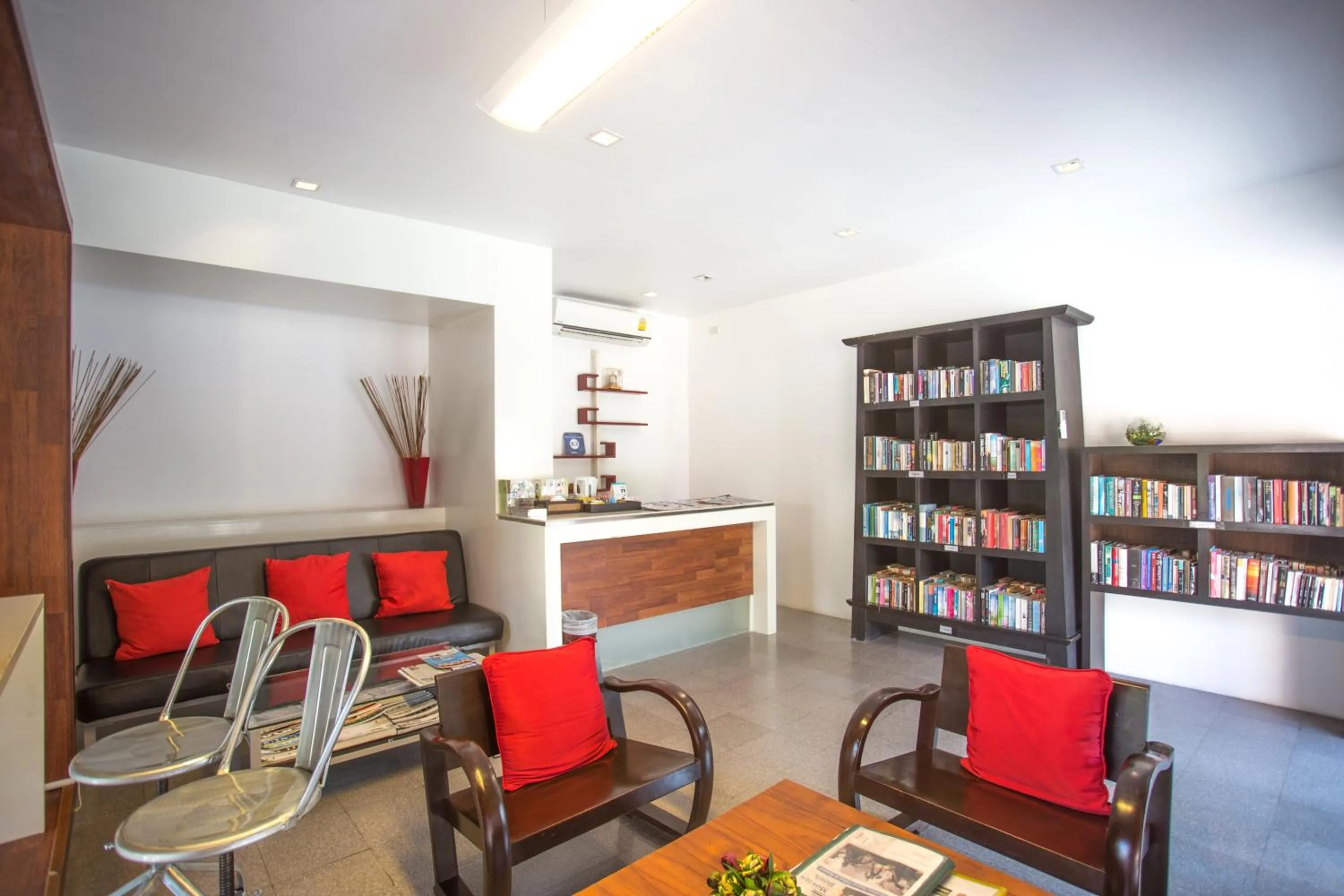 Library in Pavilion Pool Residence Samui - SHA Extra Plus