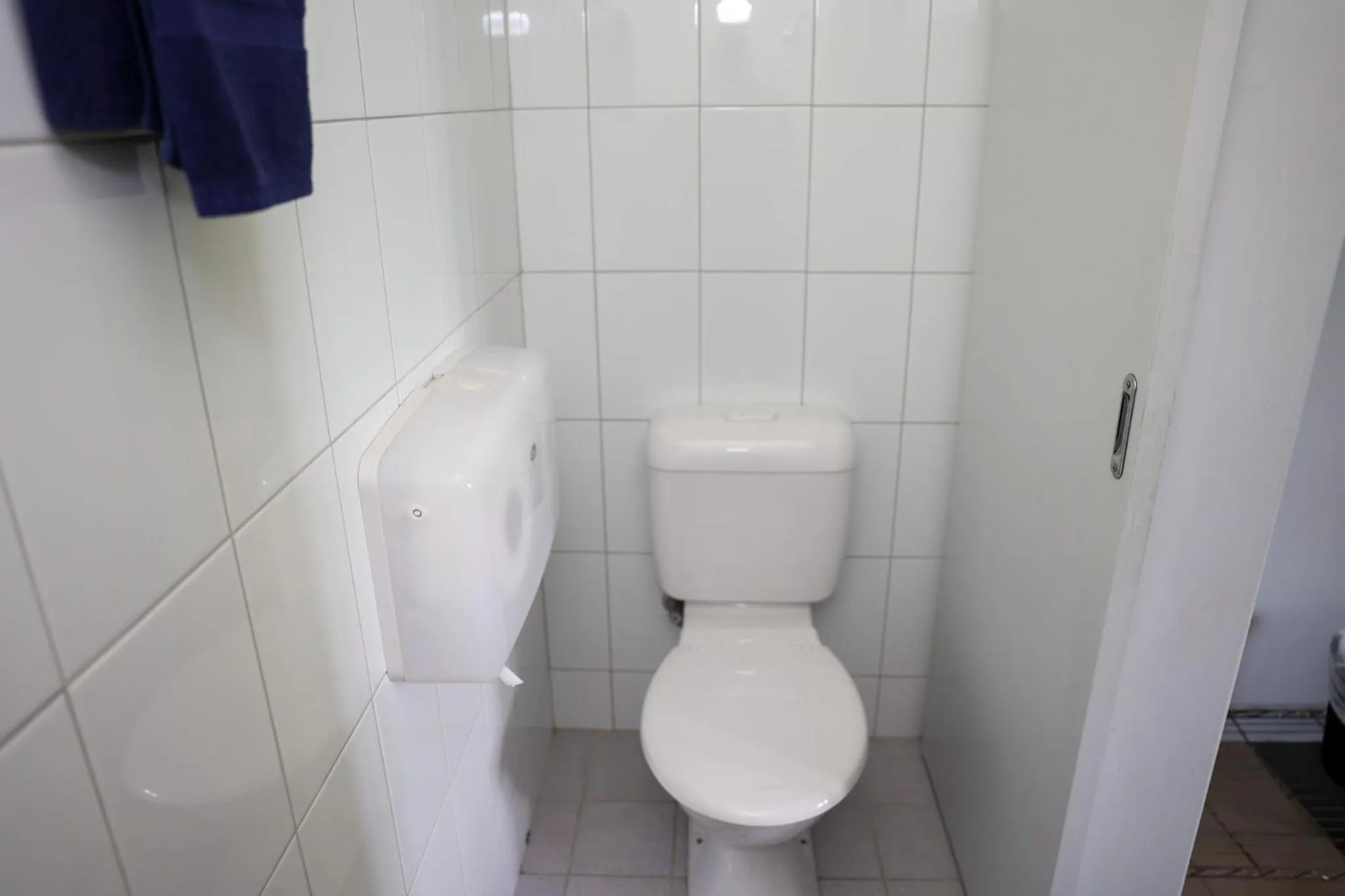 Toilet in Park Beach Hotel Motel