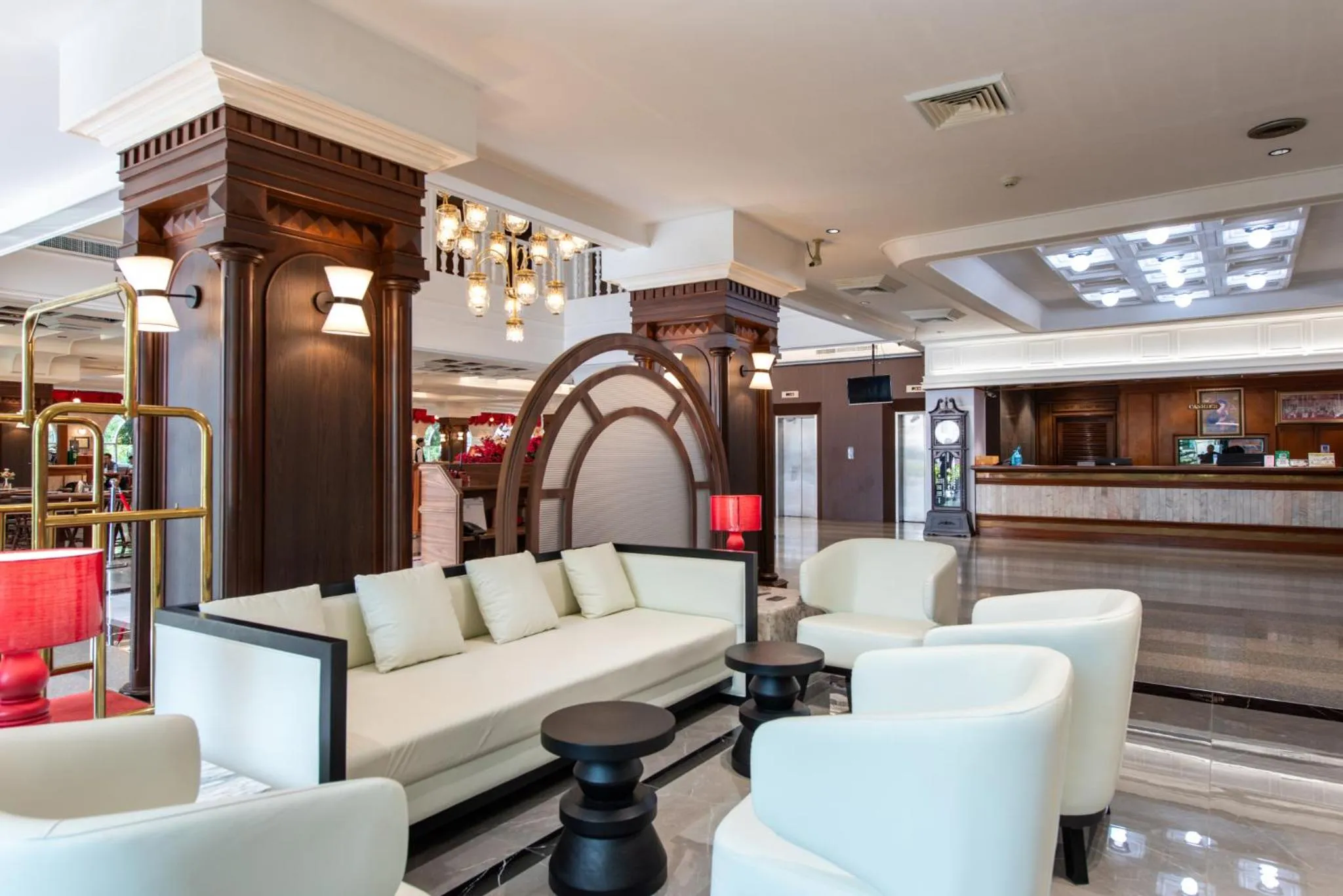 Lounge or bar in Elizabeth Hotel