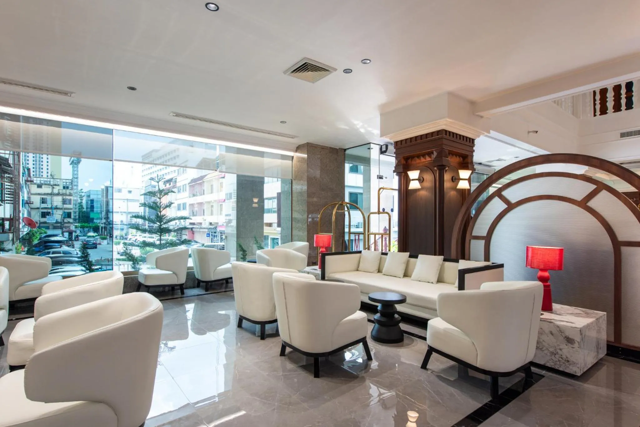 Lounge or bar in Elizabeth Hotel