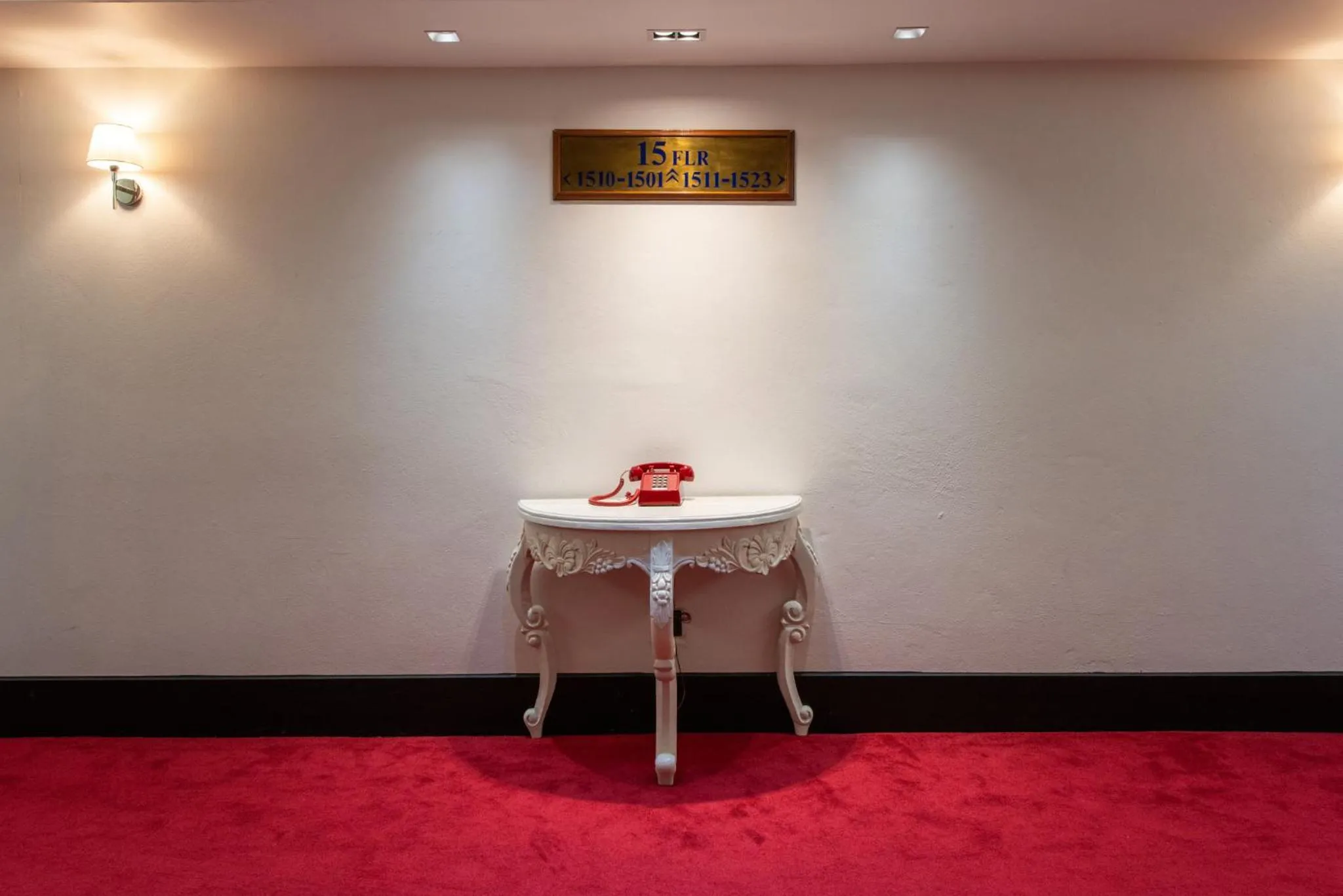 Property building in Elizabeth Hotel