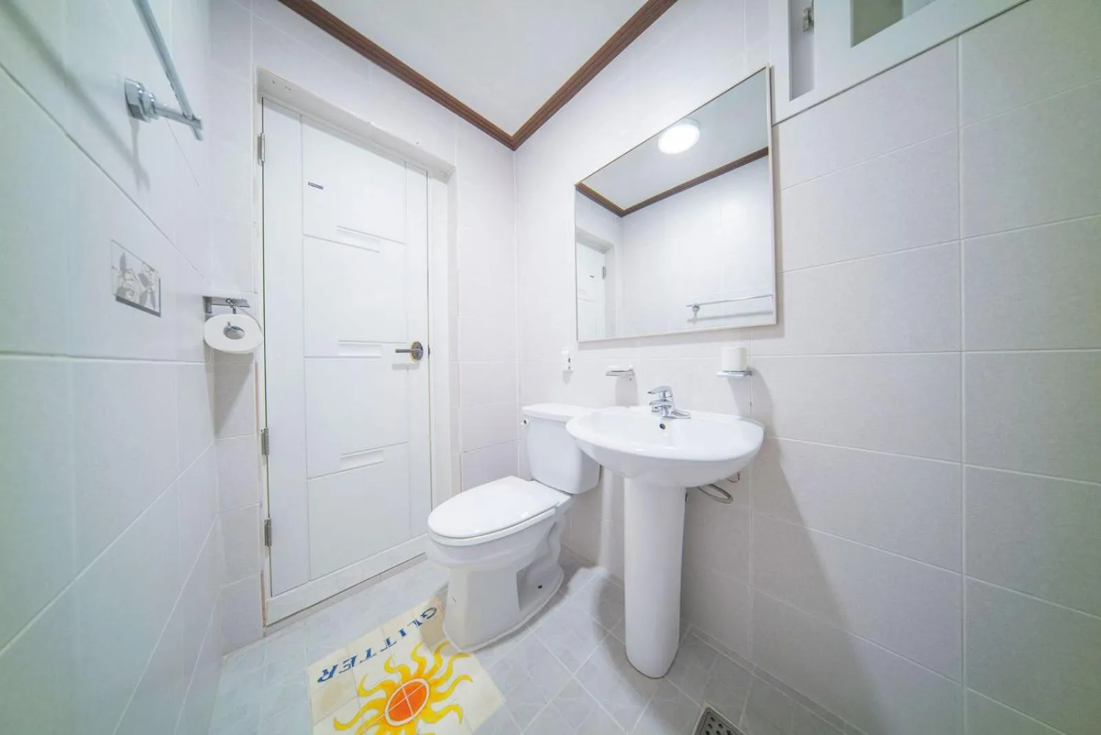 Toilet in Zio Pinetree