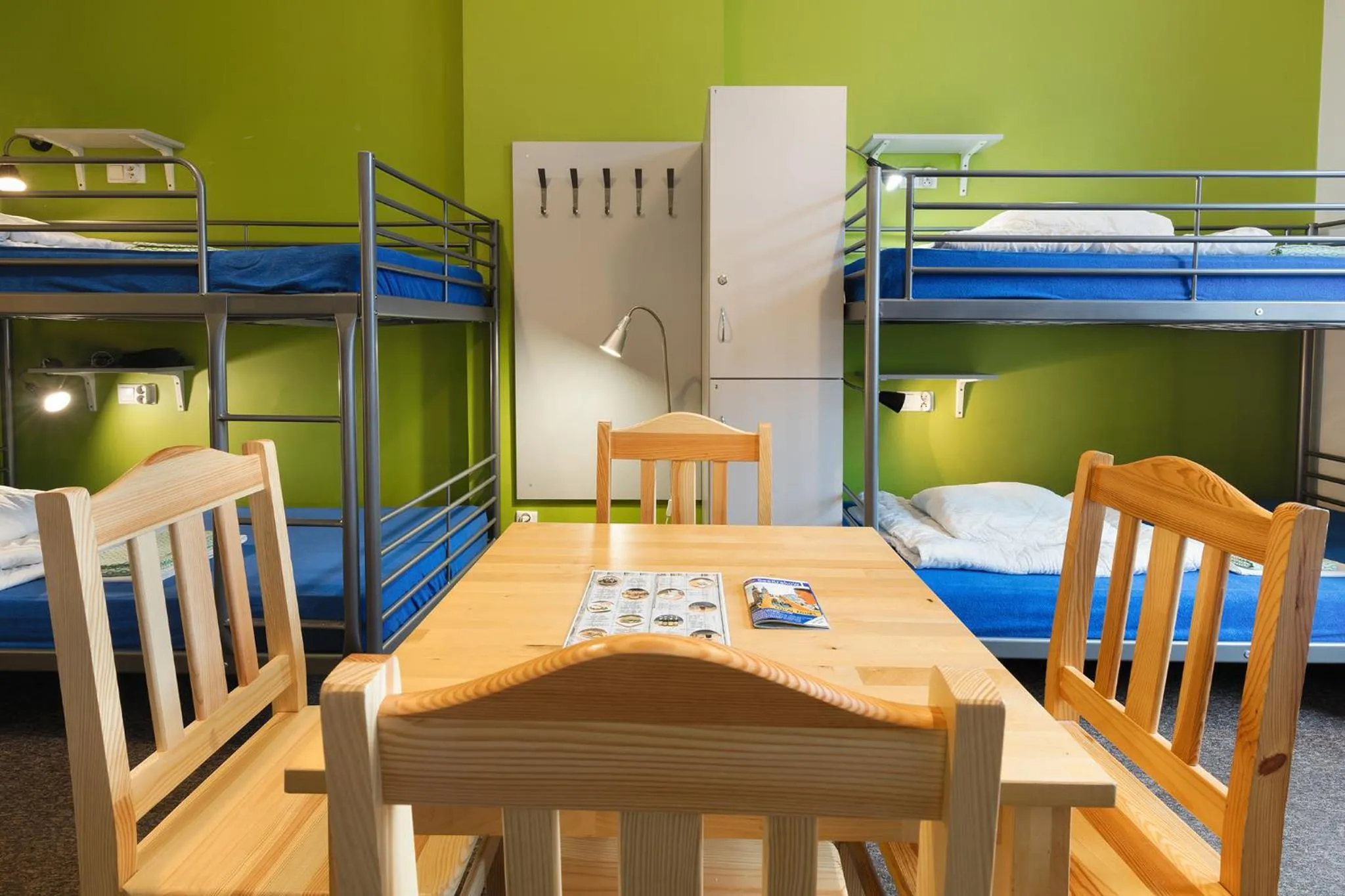 Bed in 10-Bed Dormitory Room with Shared Bathroom in Atlantis Hostel