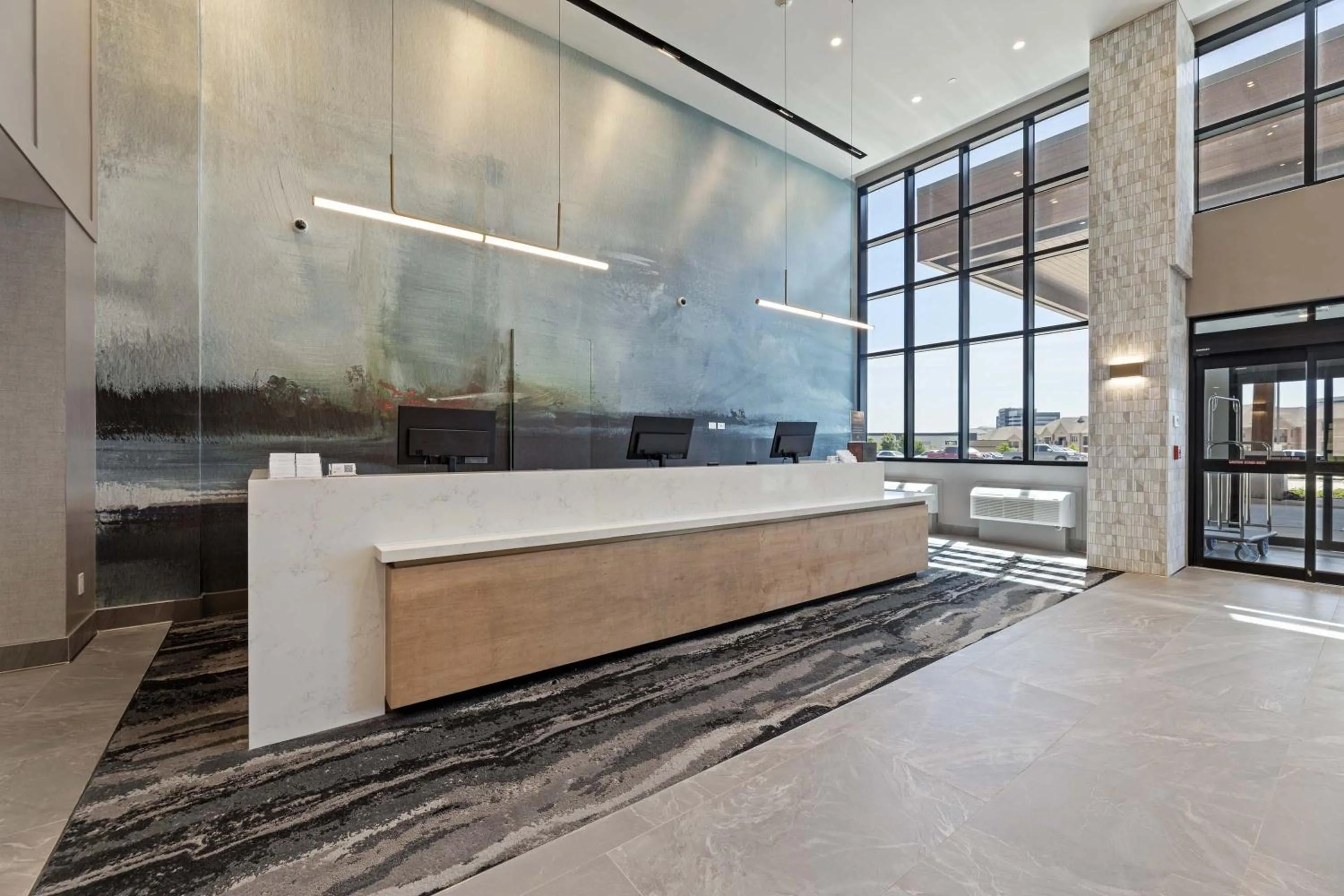 Facade/entrance in Sandman Signature Dallas Las Colinas Hotel & Suites