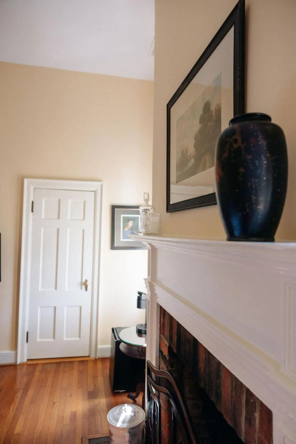 Bedroom in Ironclad Inn and Bourbon Room
